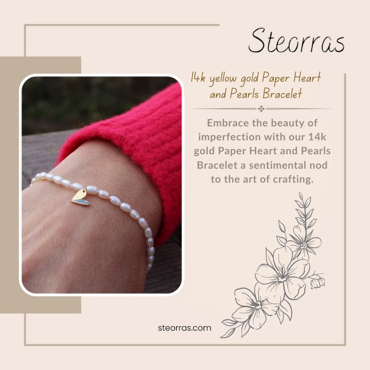 A picture of a bracelet with a heart on it