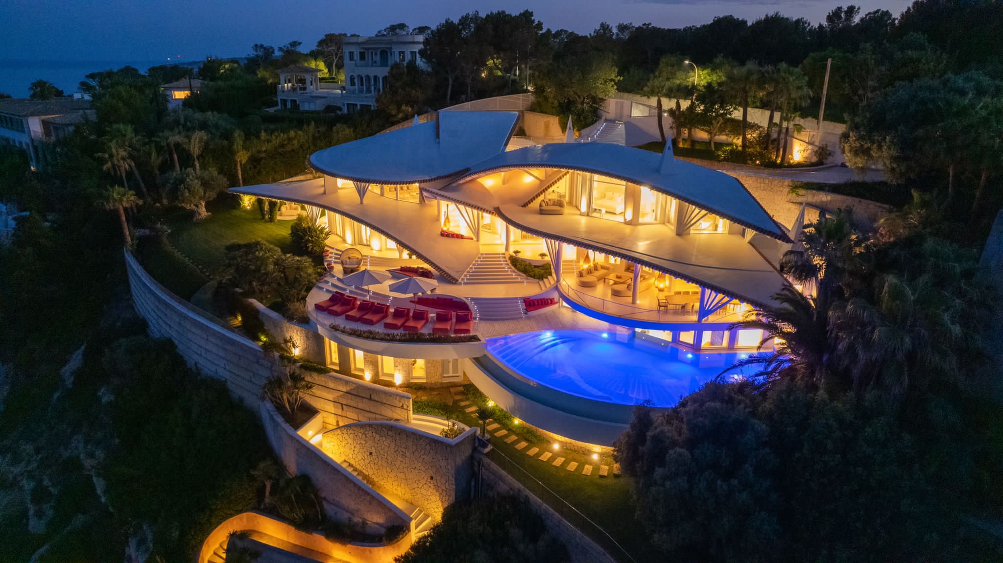 Villa Gaviota Outside View at Night