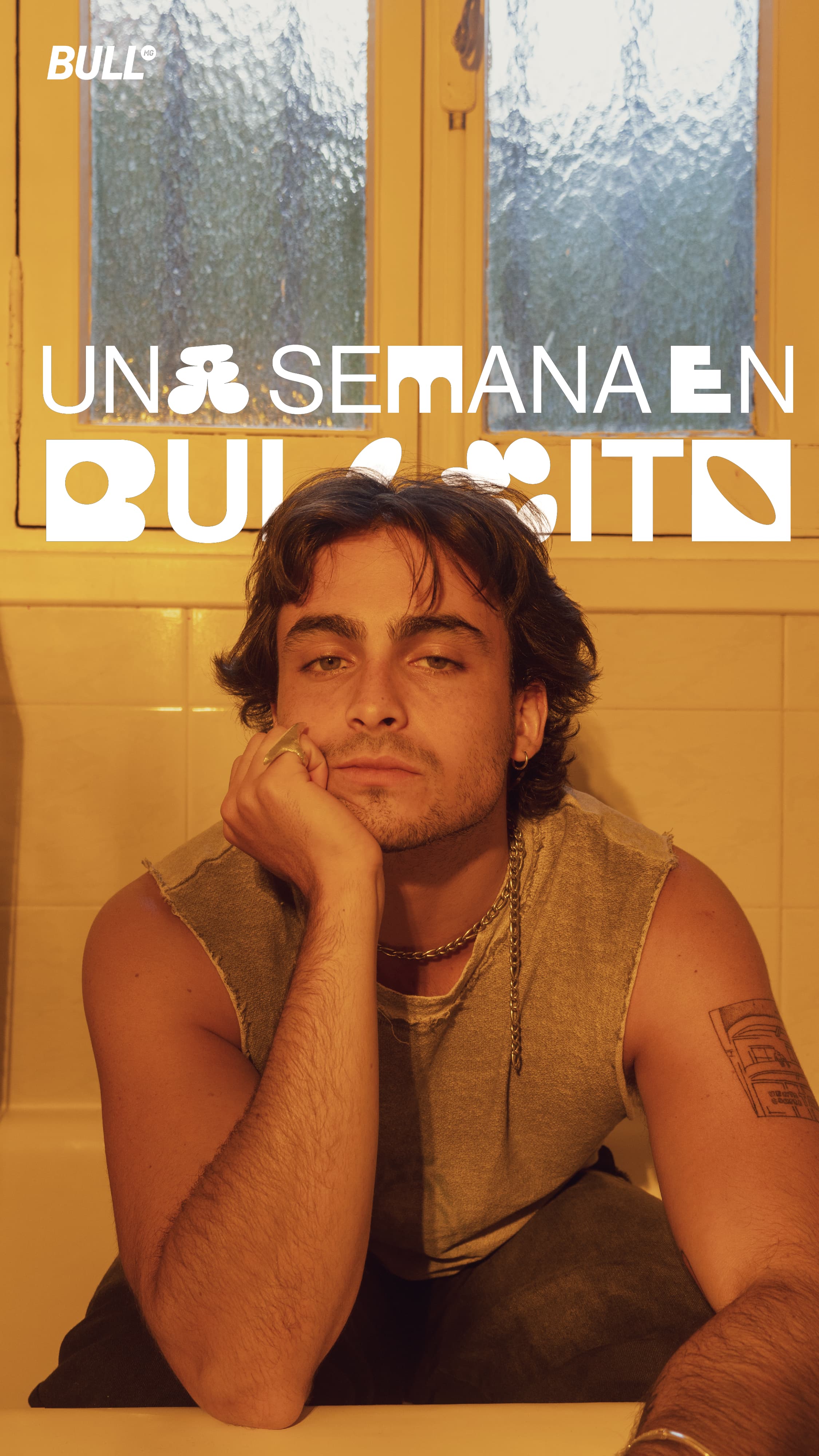 A white and orange poster with the words essuchamos, perno,