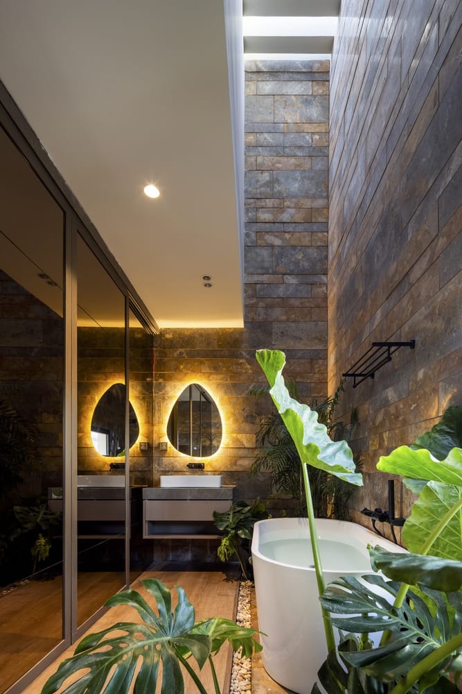 Luxury Bathroom on a Budget? Here’s How to Achieve a High-End Look for Less