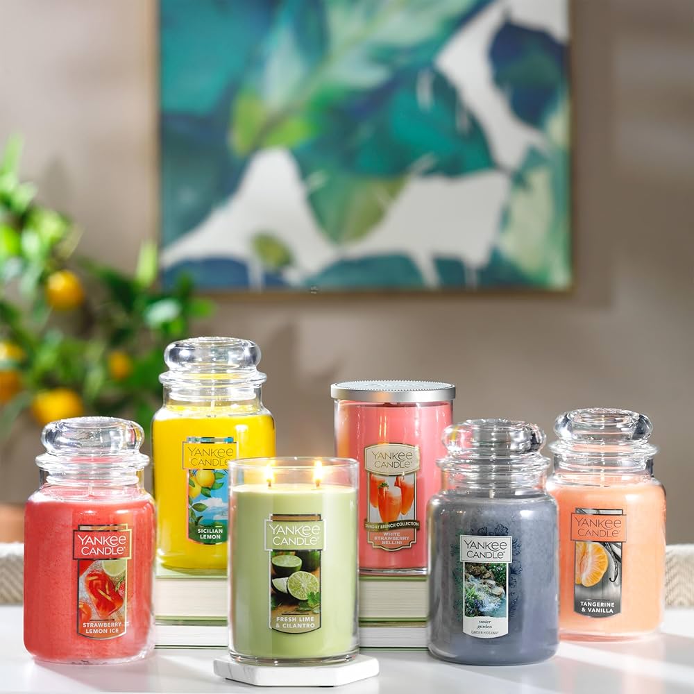 6 Best Yankee Candle Scents (2025) – Most Popular & Seasonal Picks 🕯️