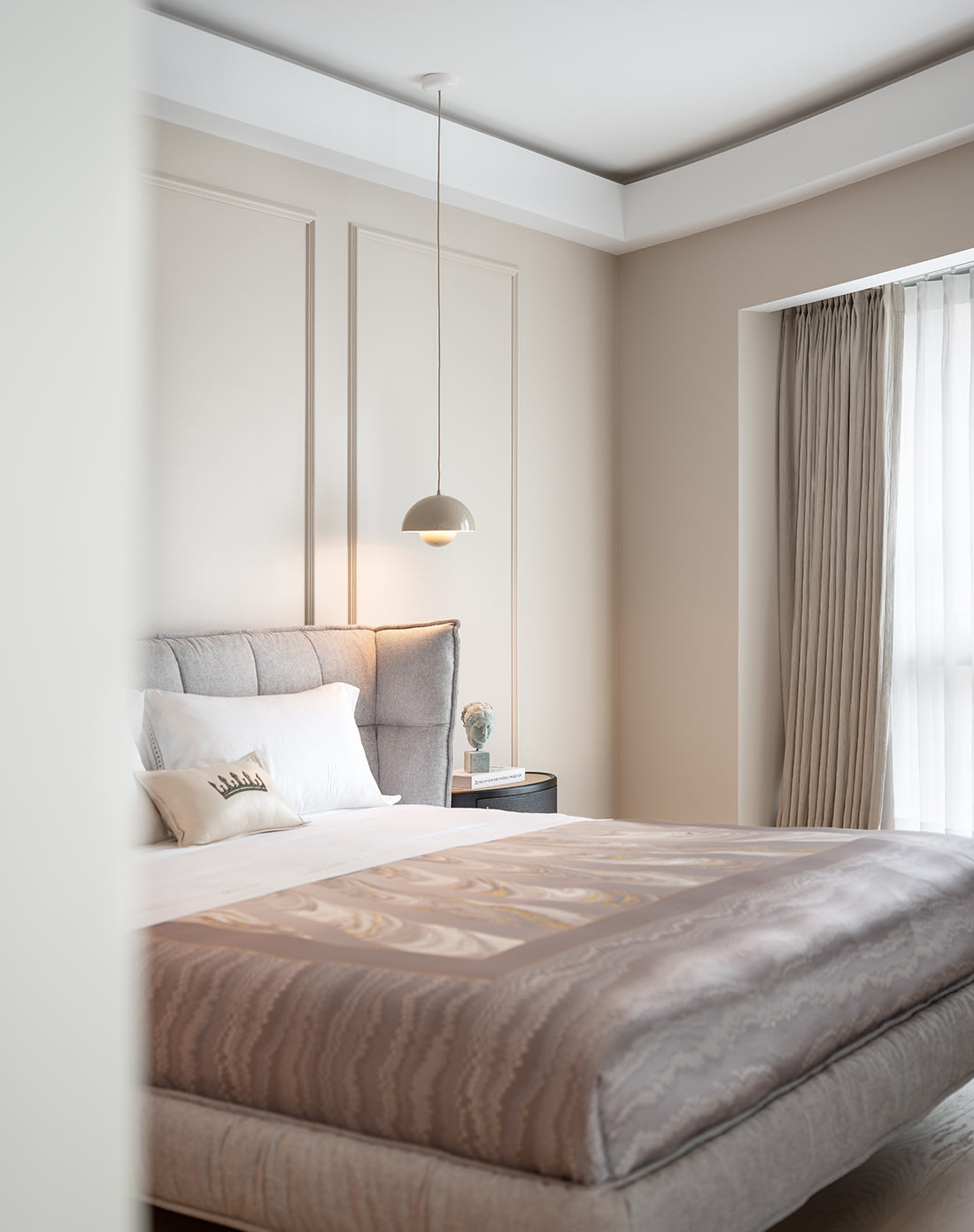 Why I Believe Investing in the Right Bed is the Best Thing You Can Do for Your Bedroom (And Your Sleep!)