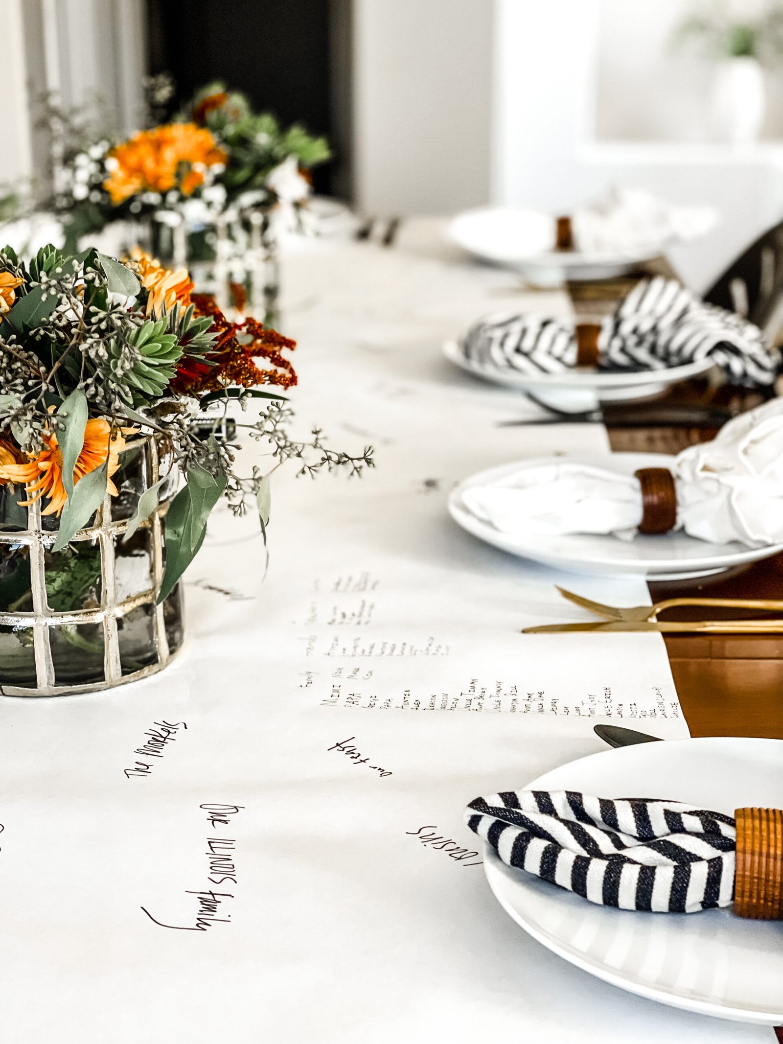 7 Budget-Friendly Thanksgiving Table Runners That Will Impress Your Guests