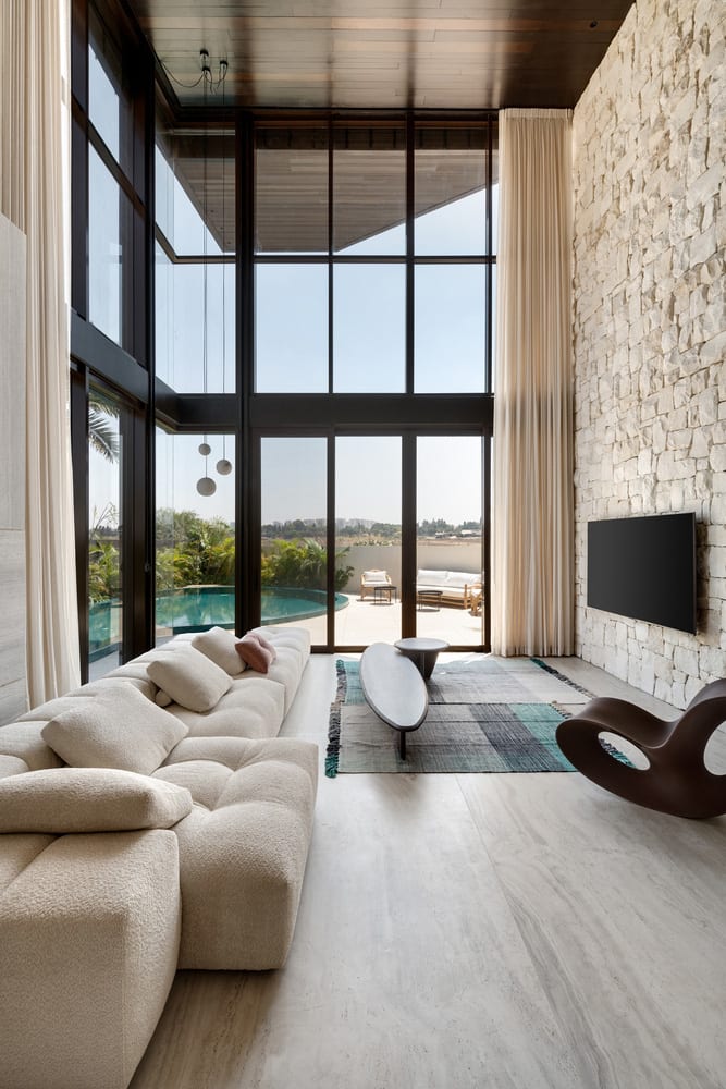 Unveil Luxury: 7 Essential Tips to Design a Room That Exudes Elegance