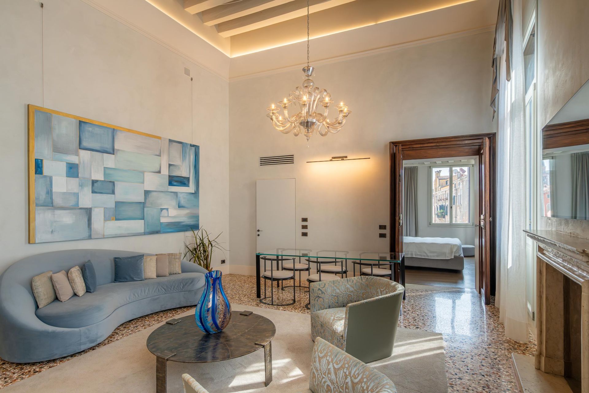 Palazzo Morosini_Apartments Large Suite with painting
