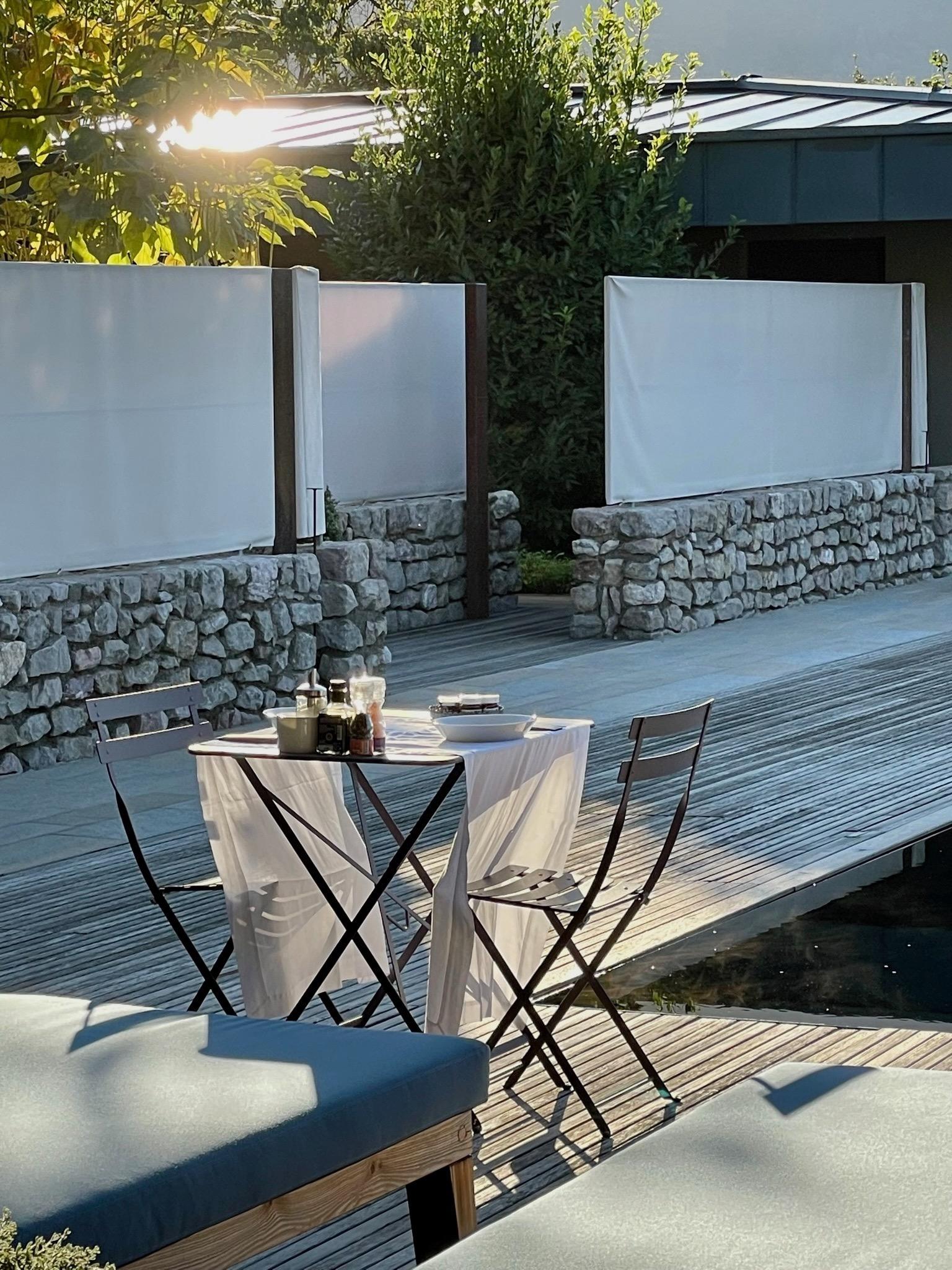 VIVERE Arco Italy_Terrace Bistro Table Breakfast