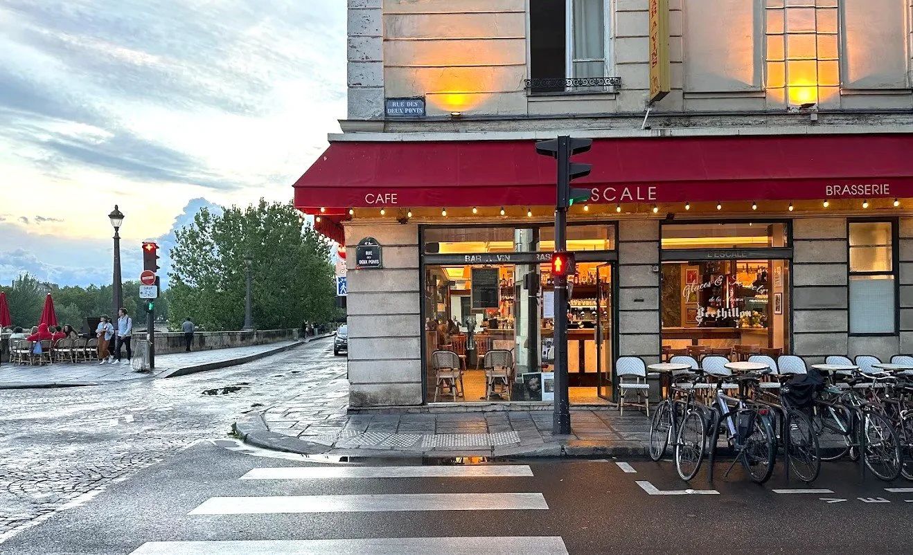 The Secret Seine Side: L’Escale is The Île Saint-Louis’ Best Kept Secret