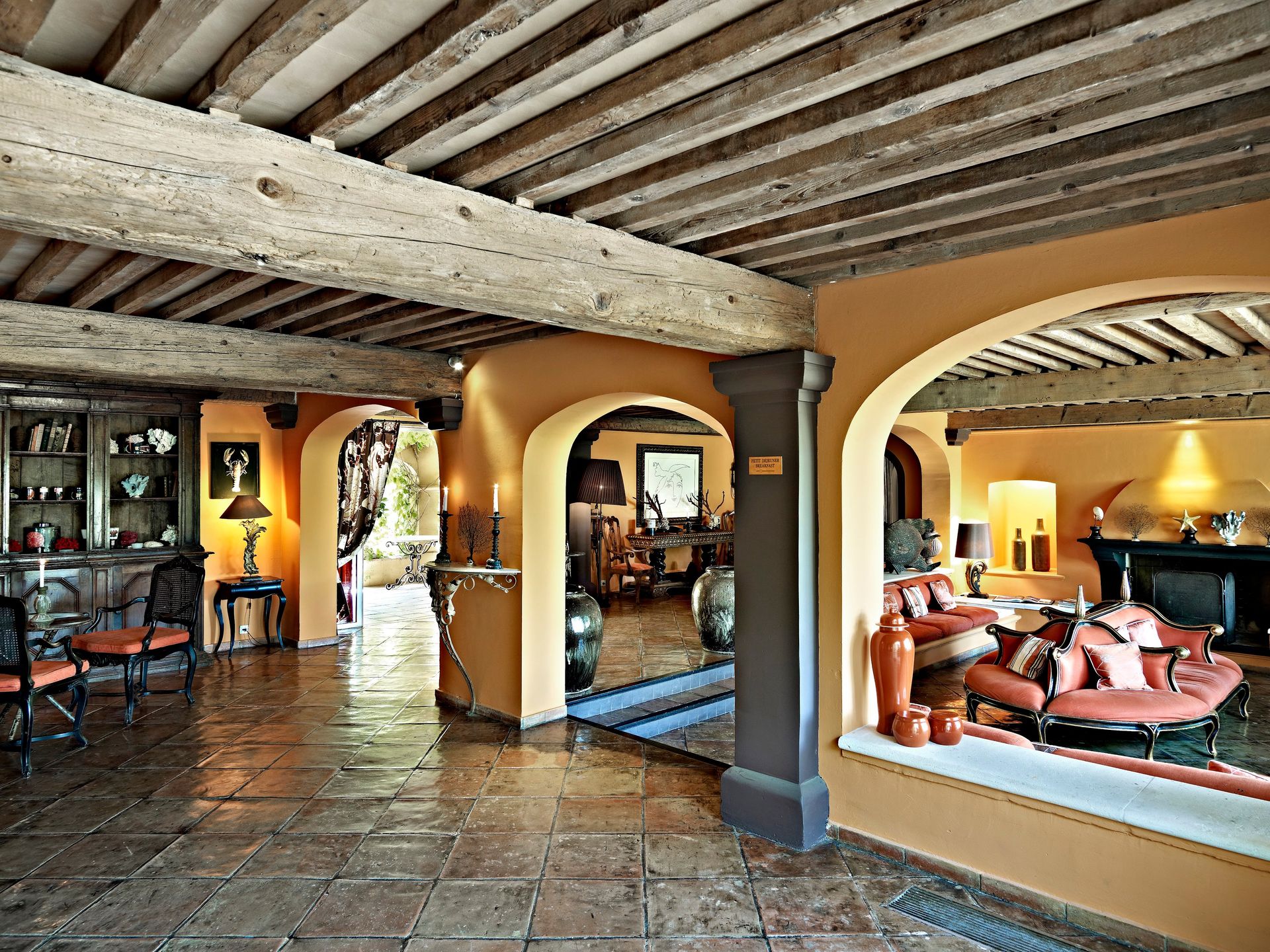 Villa Marie Saint-Tropez lobby interior