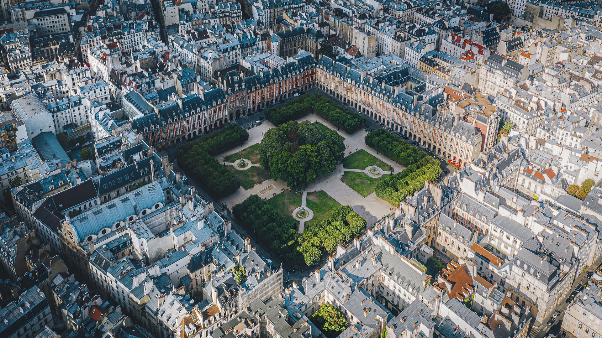 Pavillon de la Reine_1