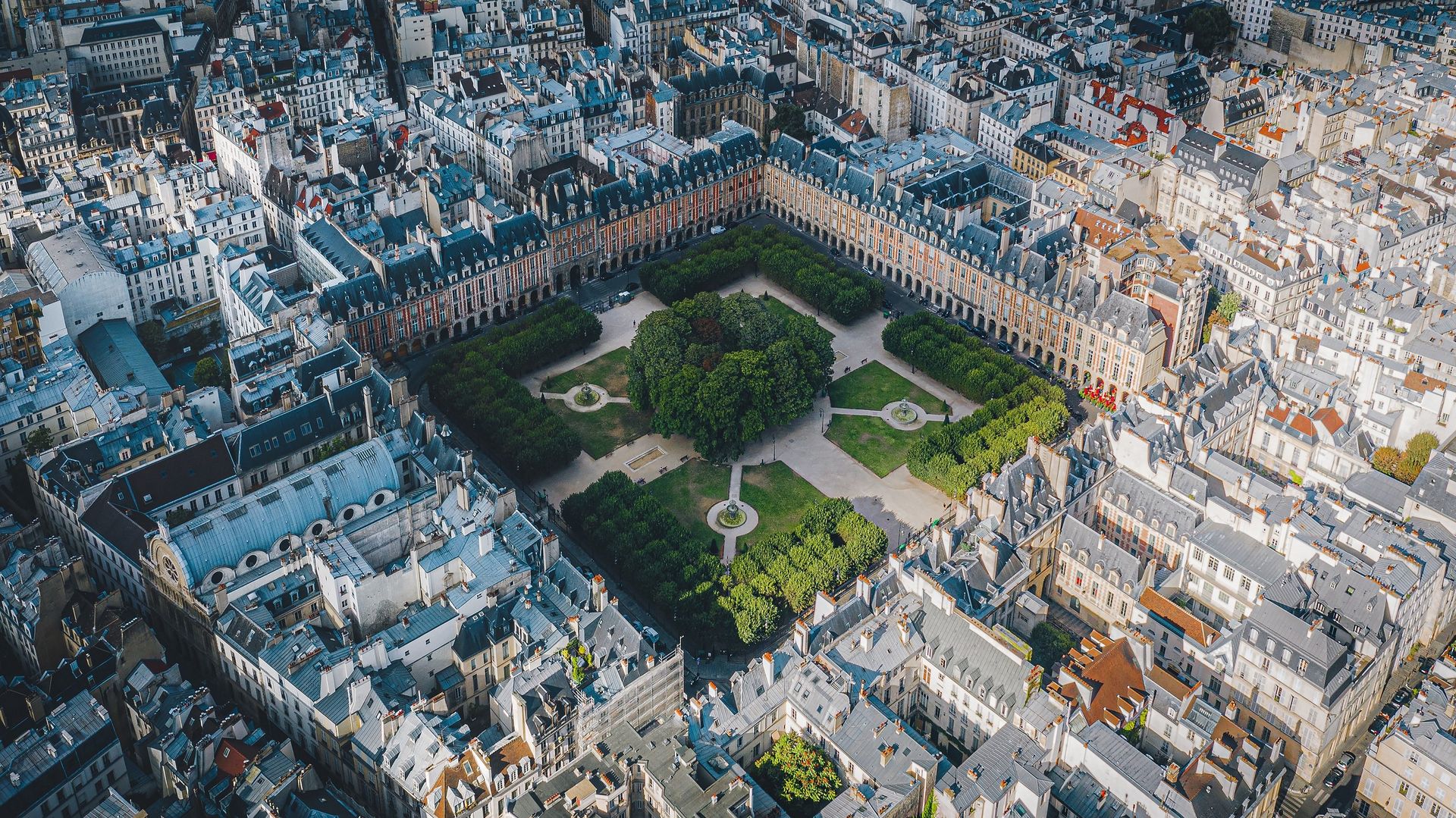 Pavillon de la Reine_1
