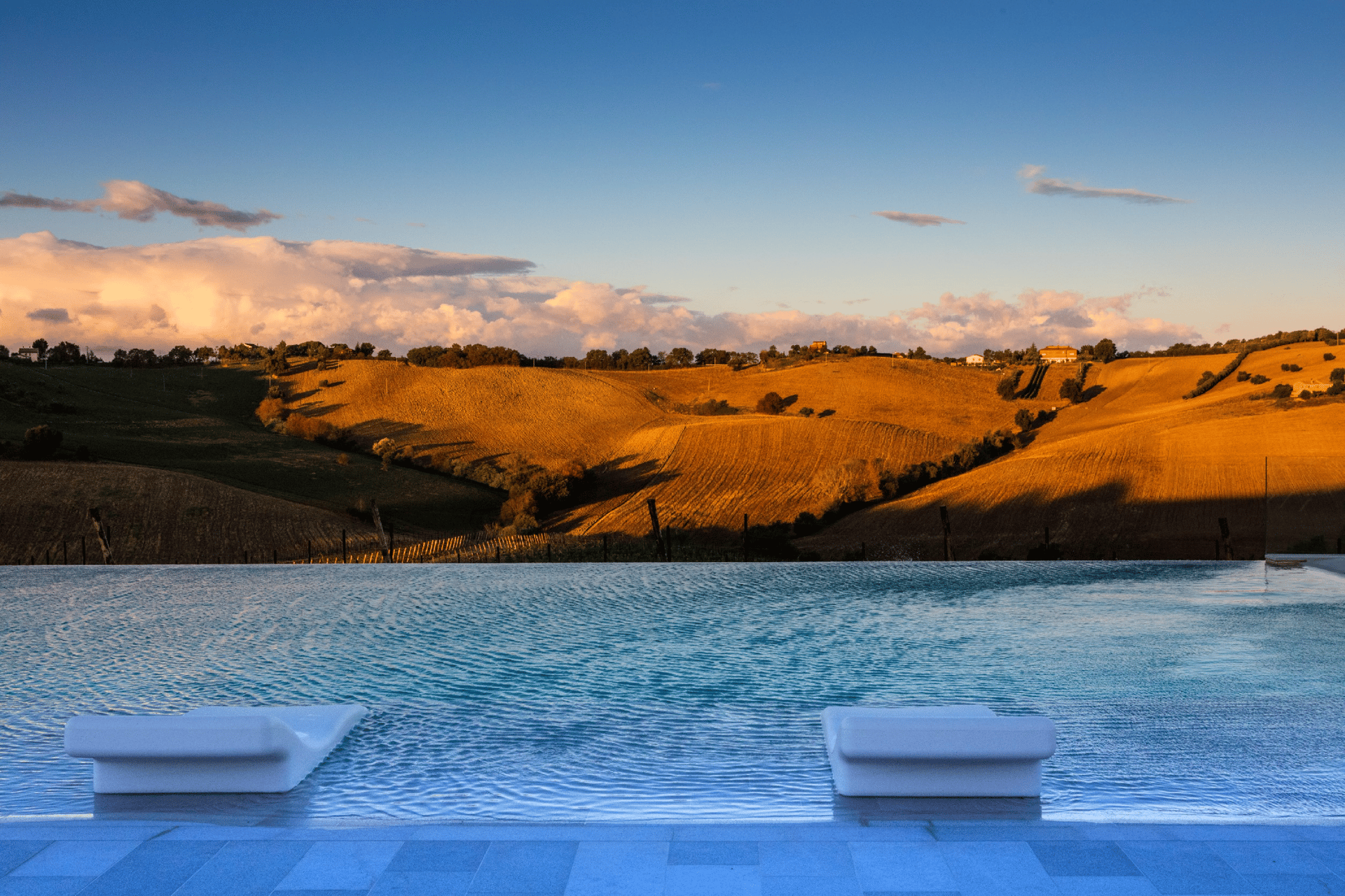 Filodivino_Pool at Sunset