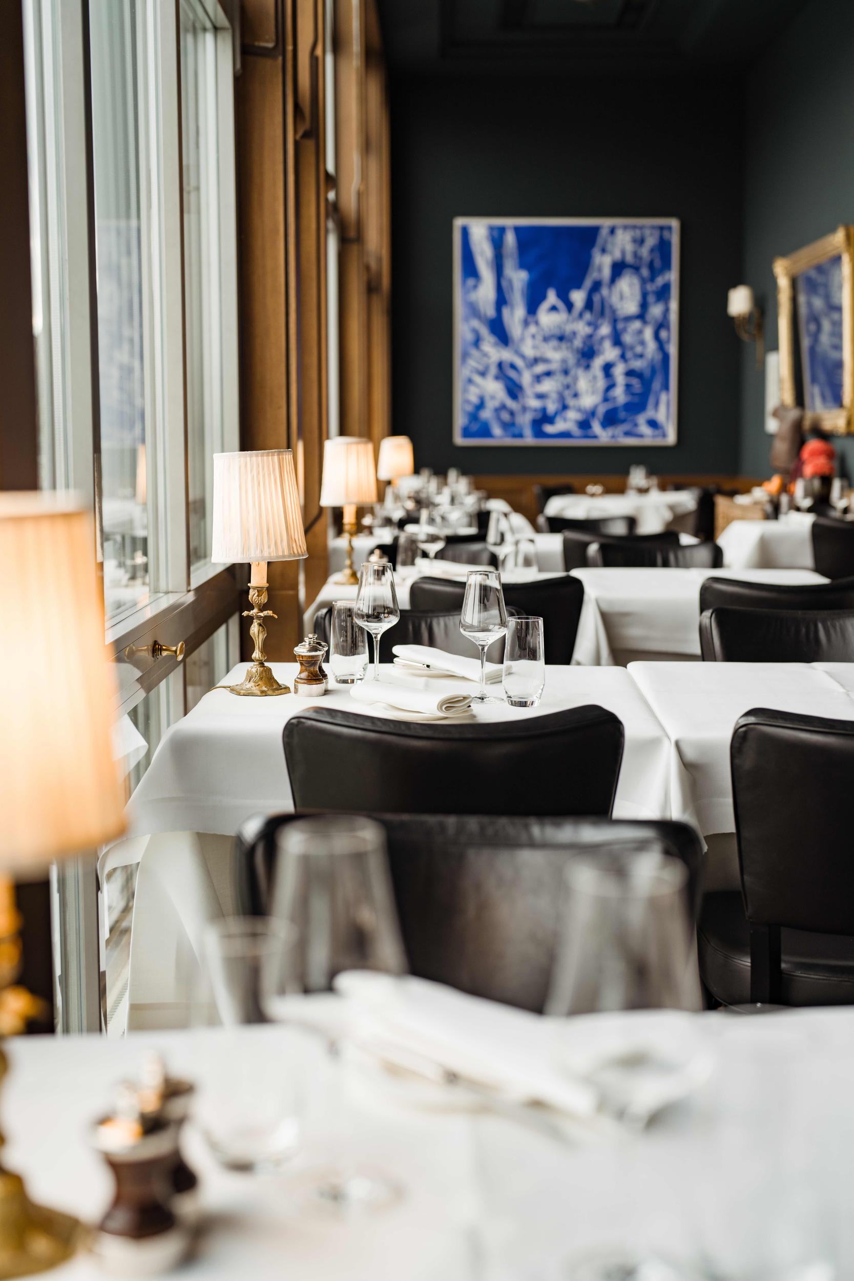 Grand Hotel Les Trois Rois restaurant interior