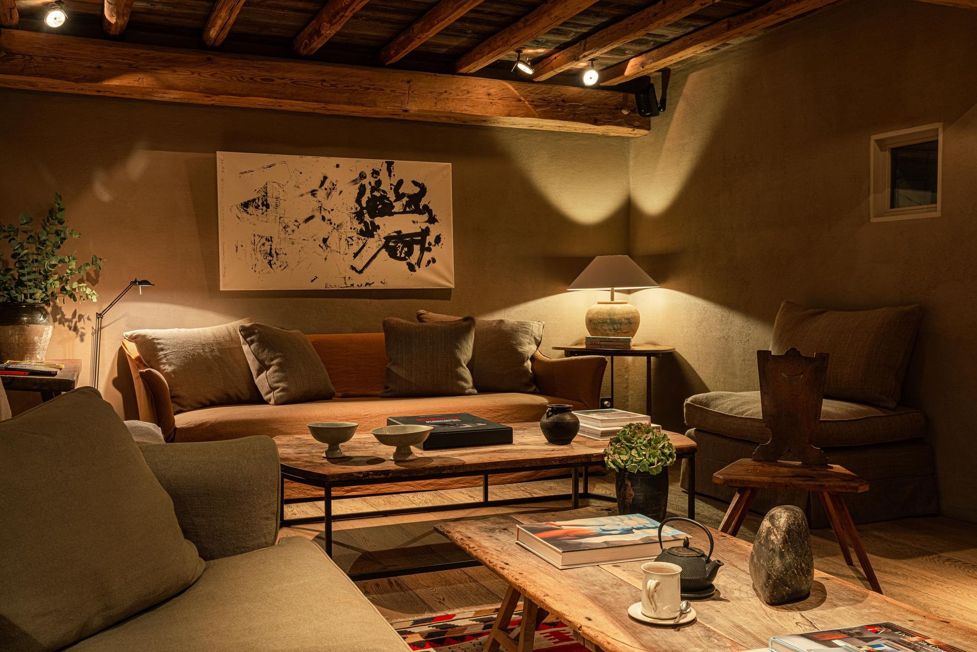 Zannier Le Chalet bar overview