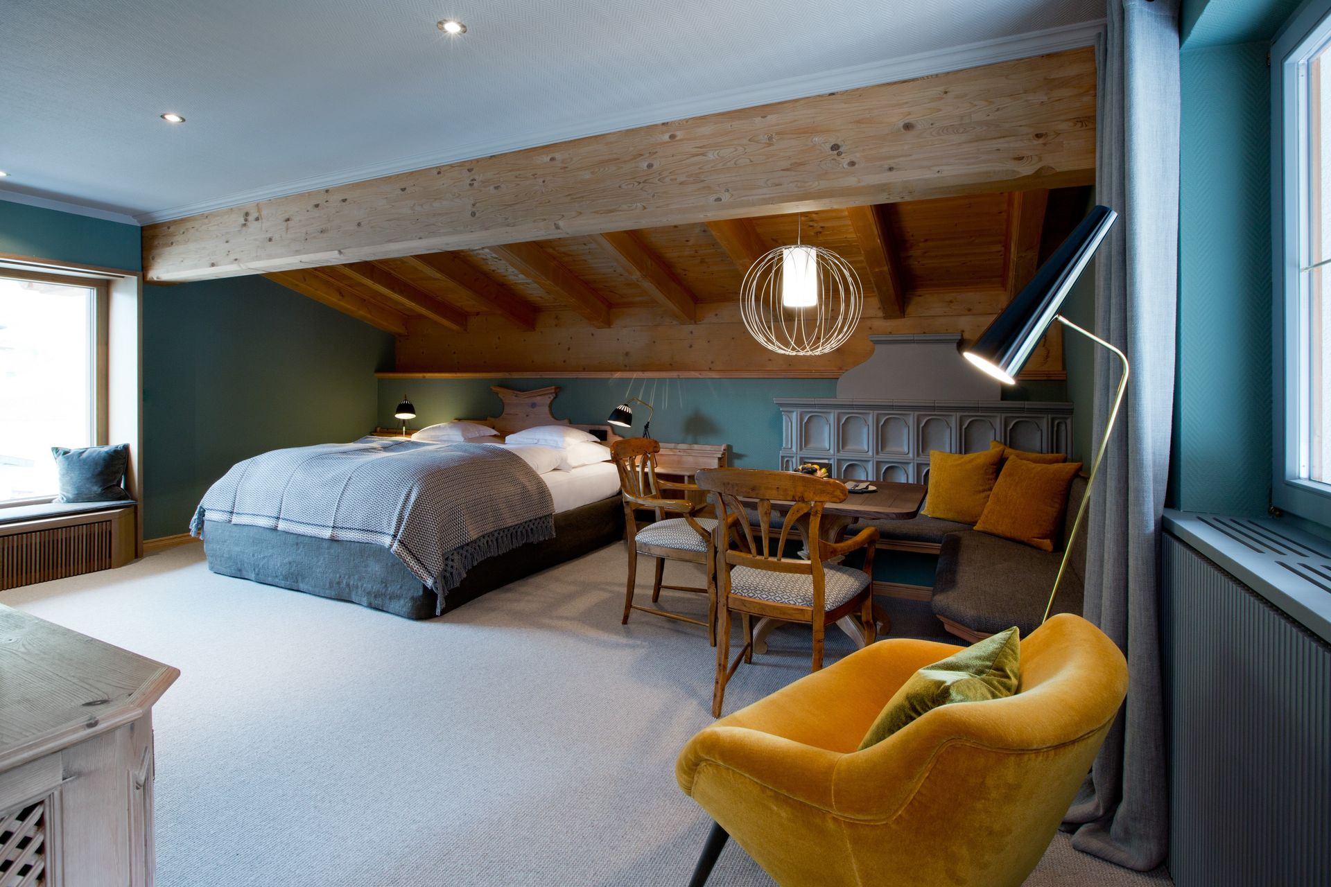 Der Berghof attic beadroom