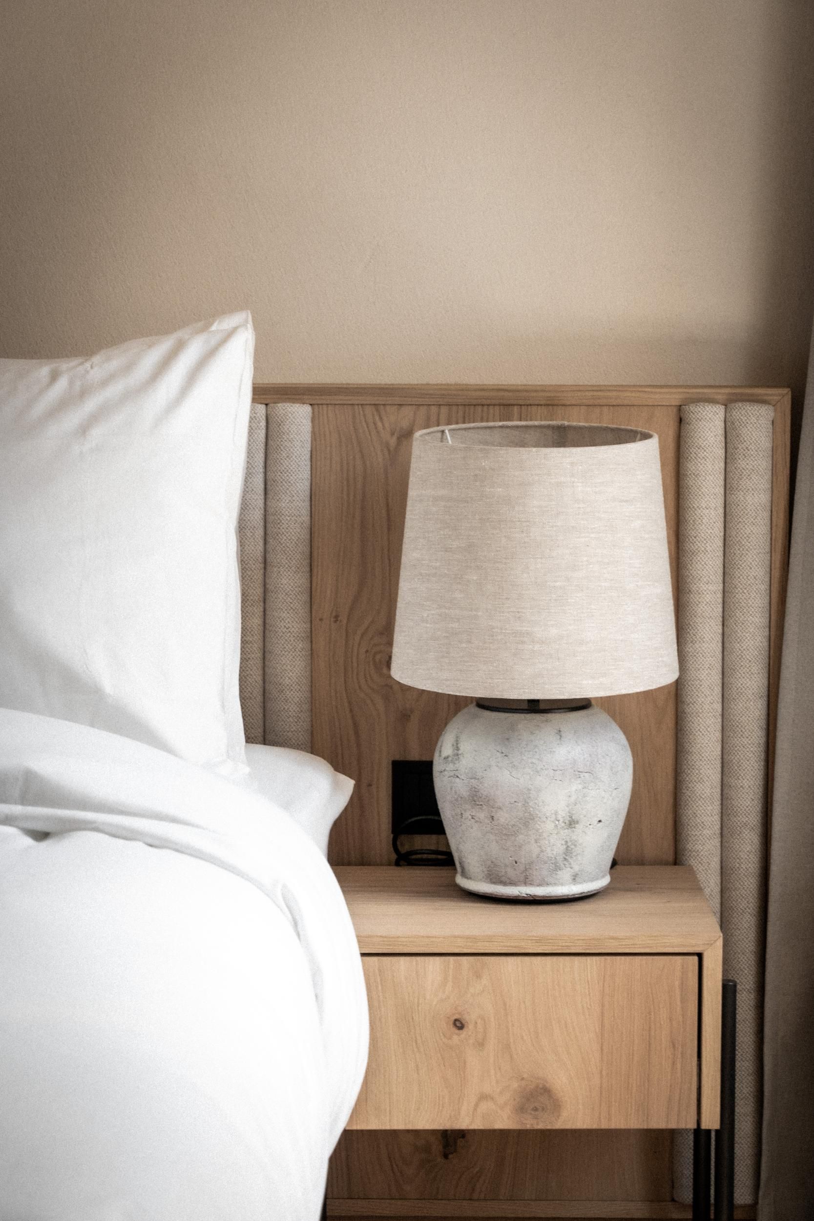 Adler Brixen bedside area