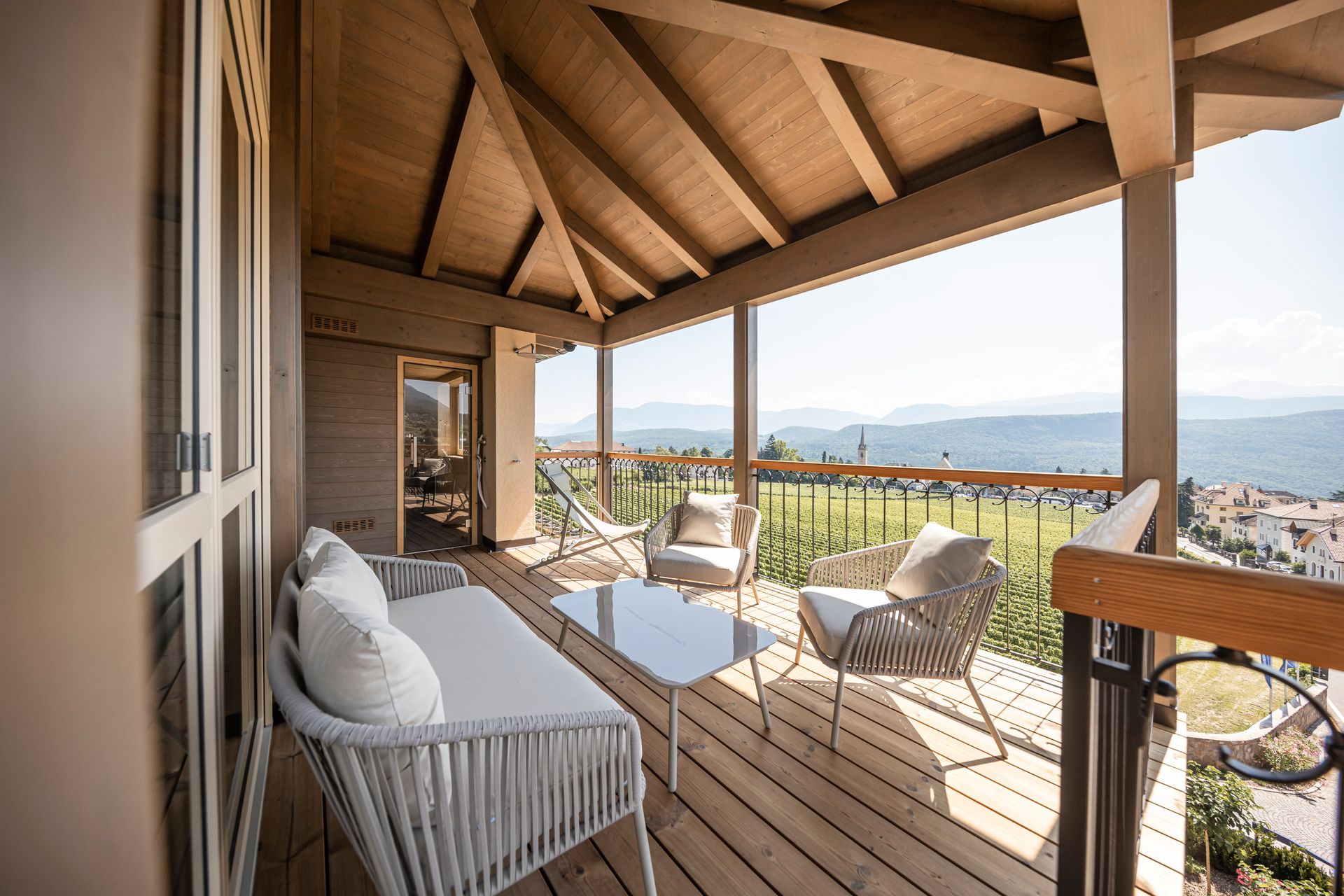 Essa Suites - Image 1