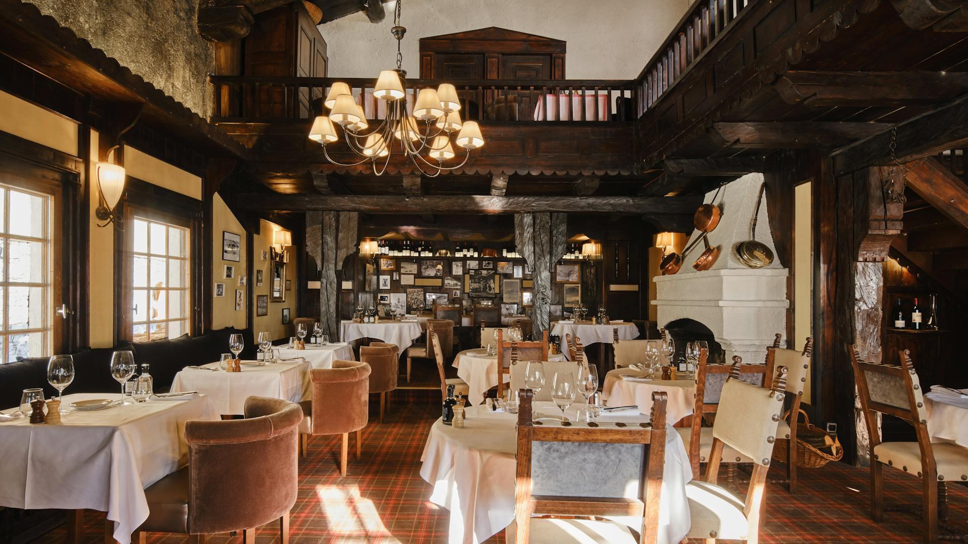 Airelles Val d'Isère restaurant view