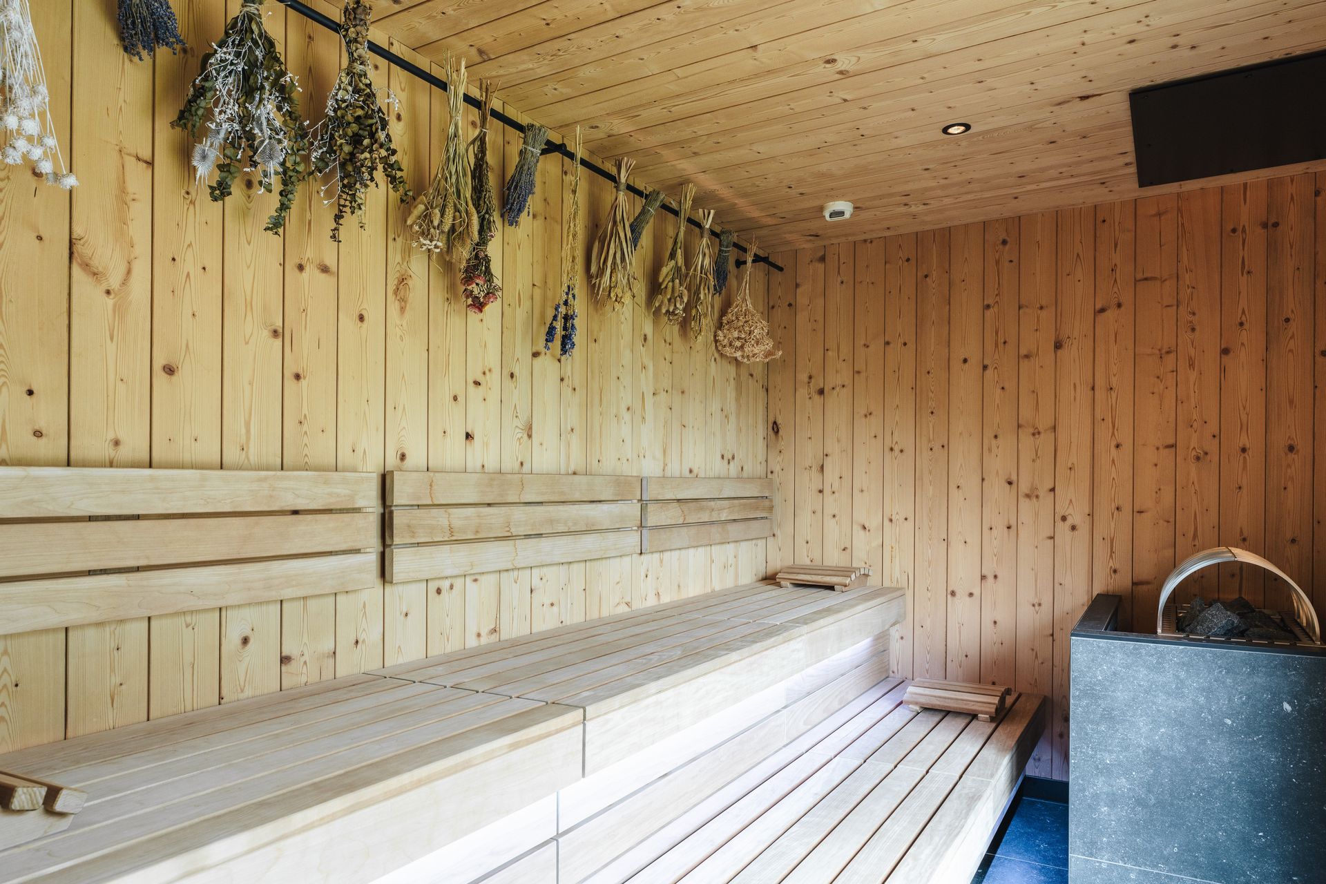 Arpuria wooden sauna