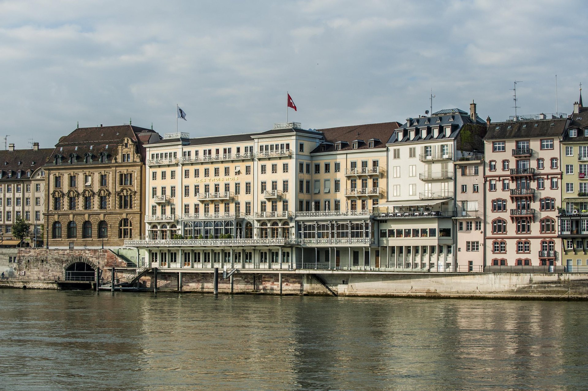 Grand Hotel Les Trois Rois facade from Rhine