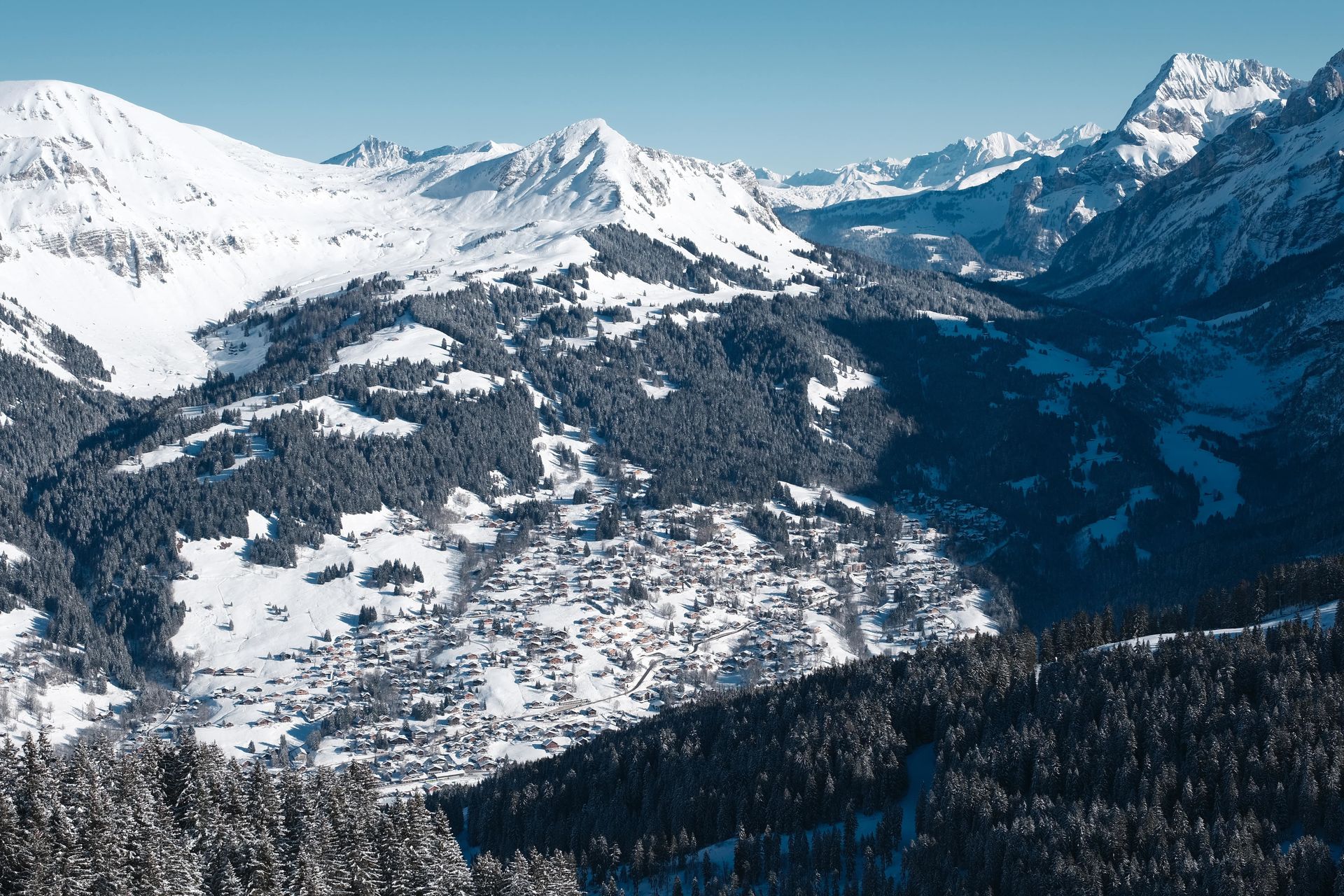 A Guide to Les Diablerets, The Most Underlooked Swiss Ski Resort