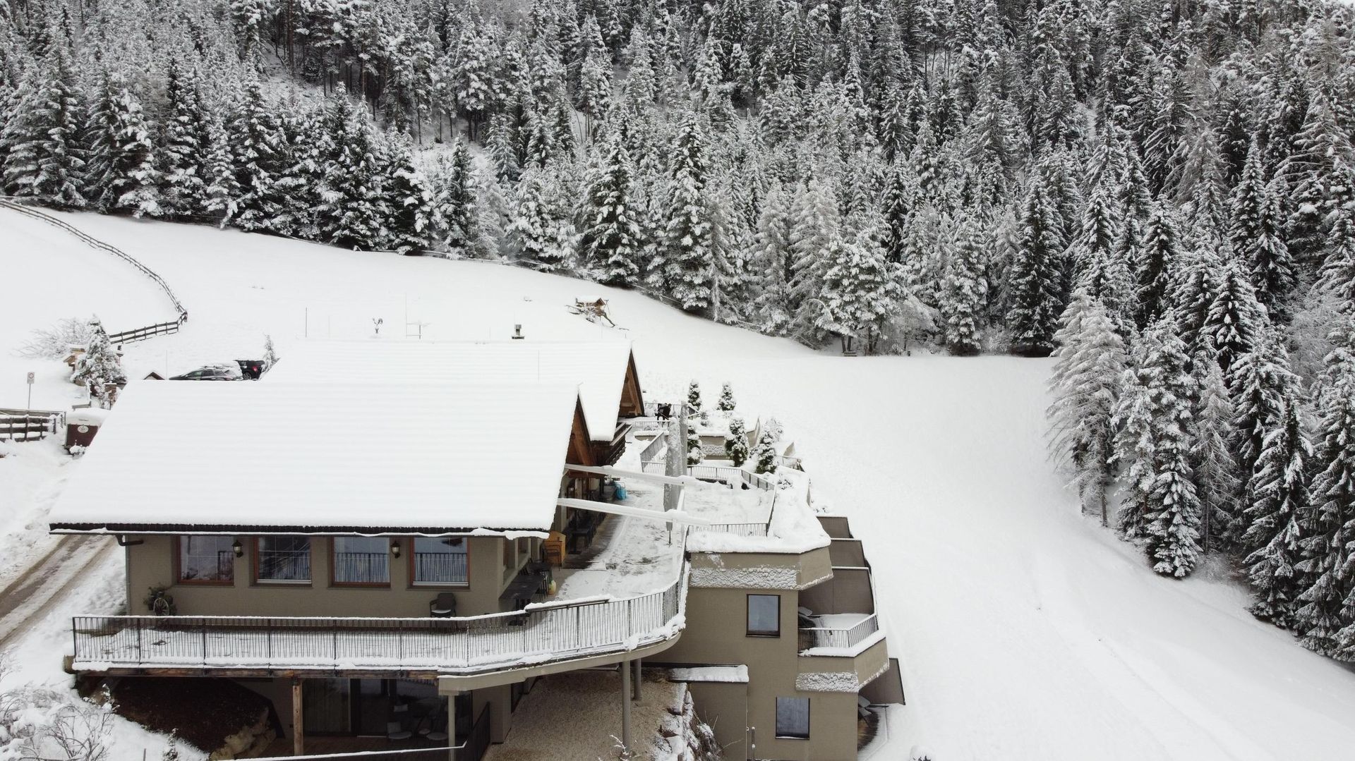 Gfell_Exterior Winter Terrace