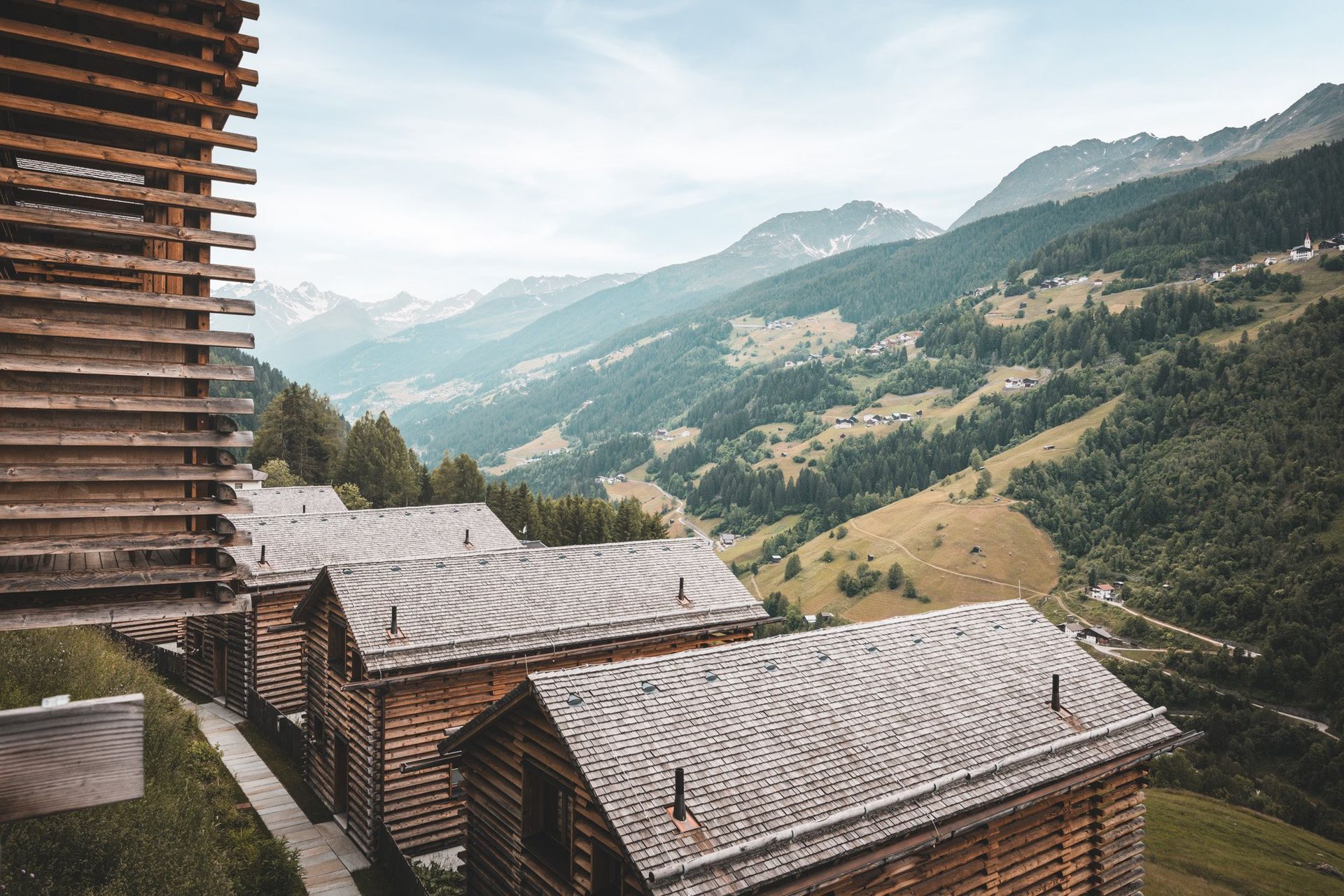 bergwiesenglueck-mountains-hotel-overview
