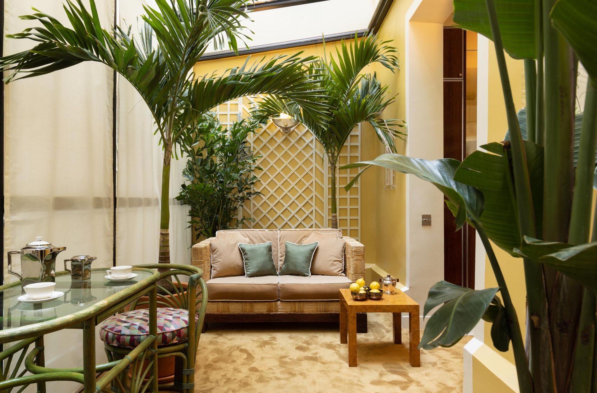 Cinabre Suites_Interiors with palm trees