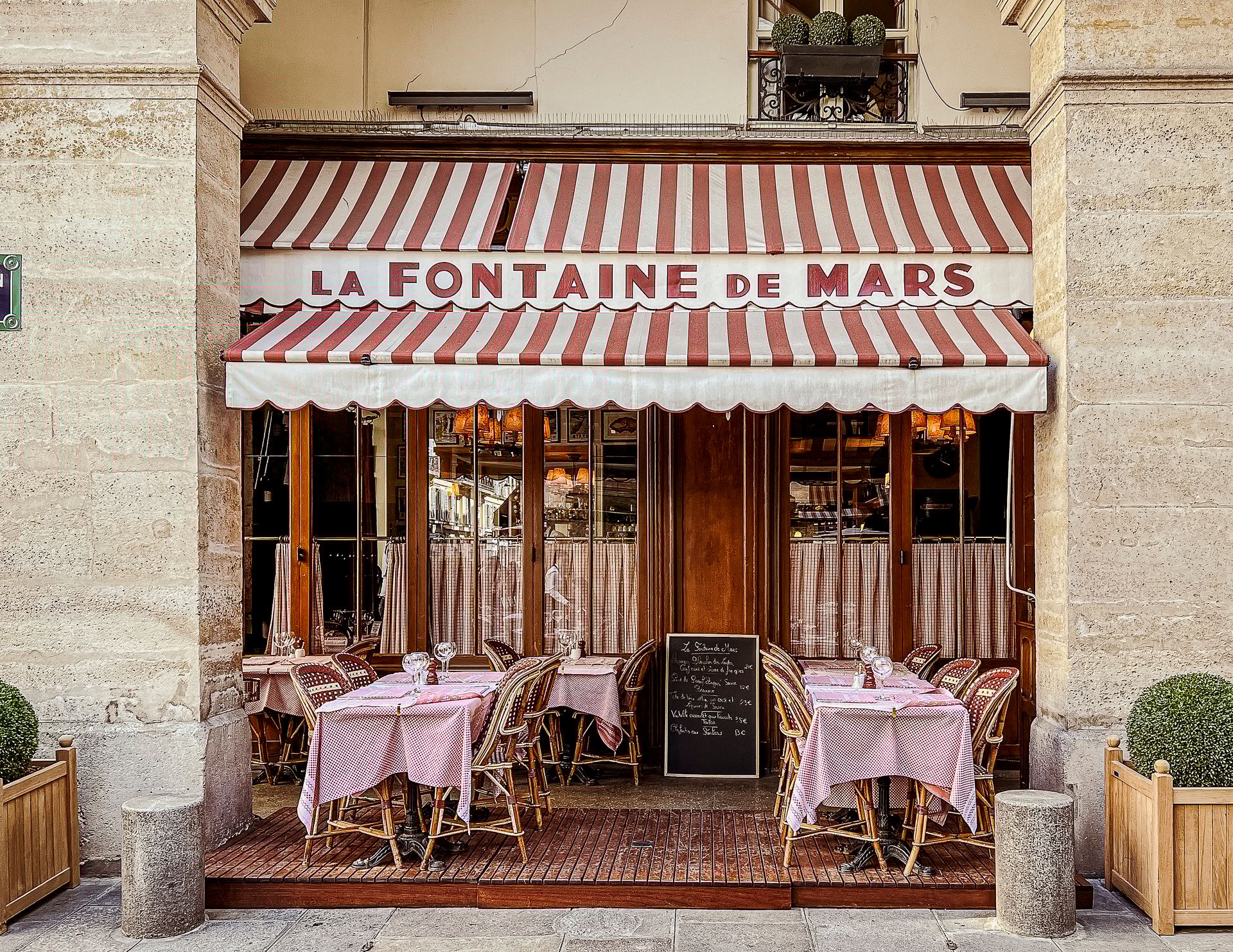 A Pocket Guide to Paris' Chicest Arrondissement, the 7th