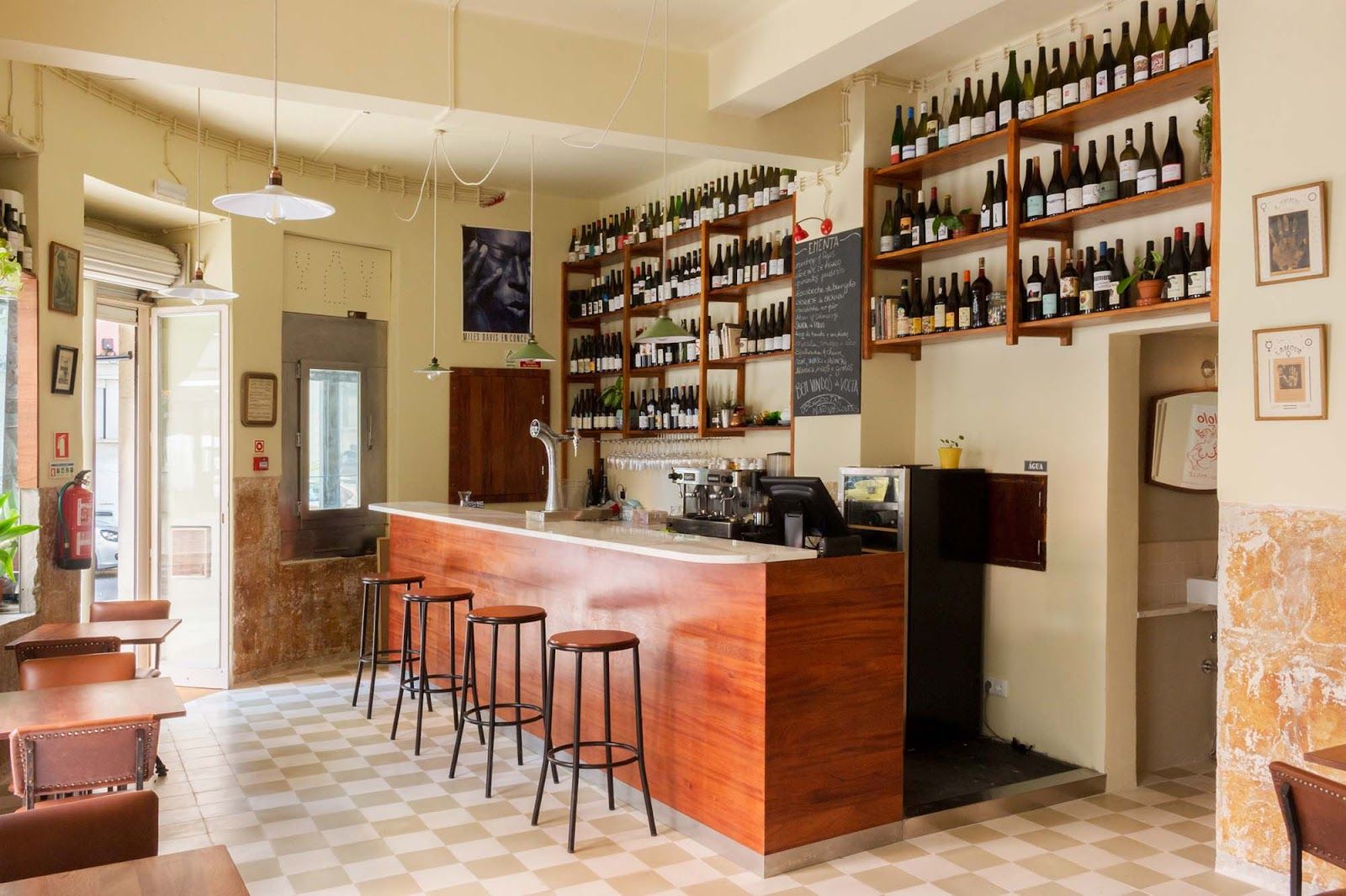 Lisbon's Plate: A Curated Guide to Authentic Dining