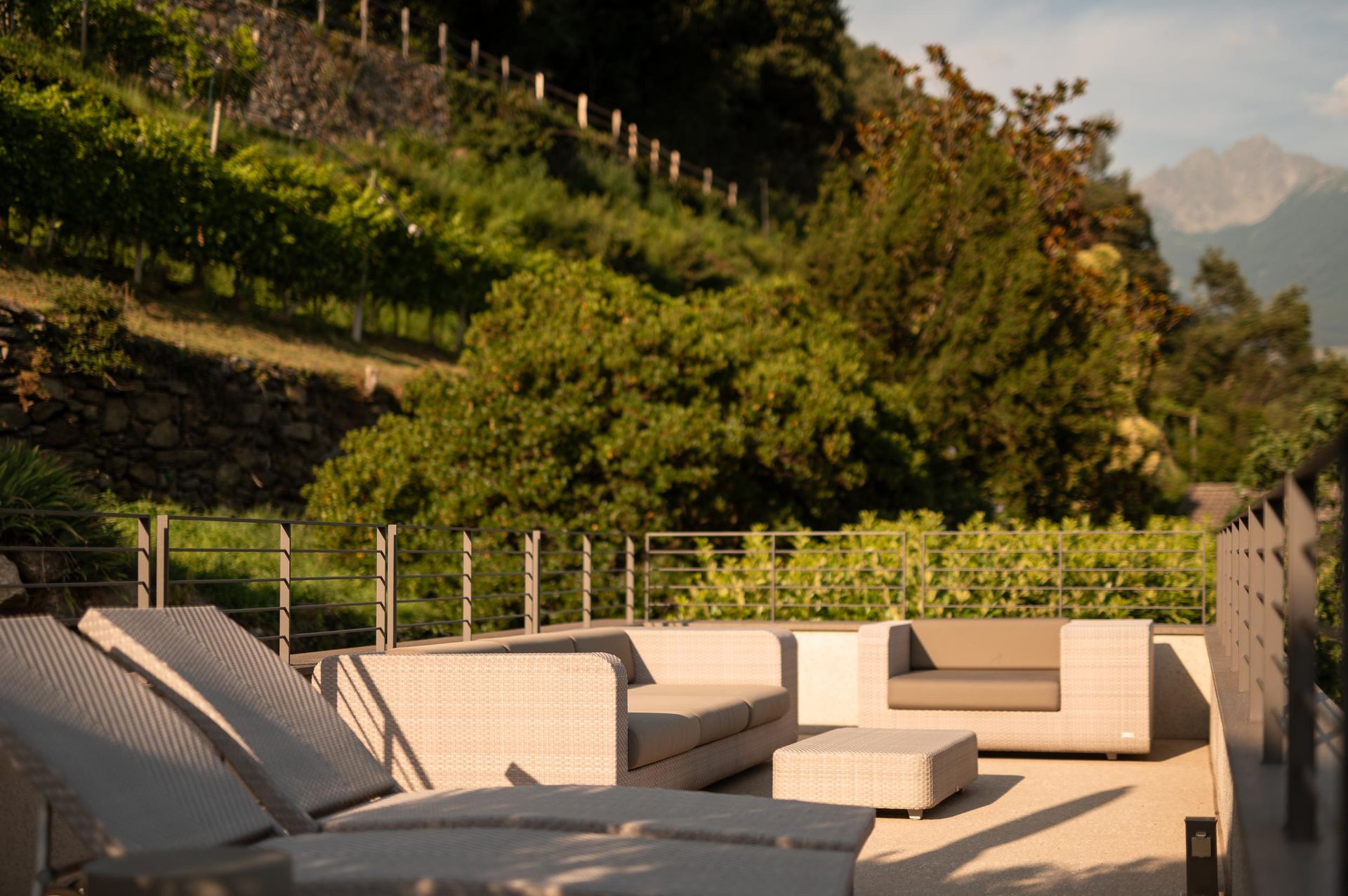 Pergola Residence Patrick Schwienbacher_Balcony Lounge with Vineyard