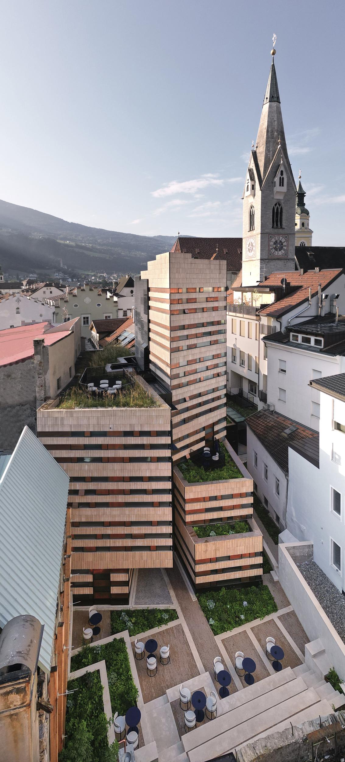 Badhaus_exterior. architecture
