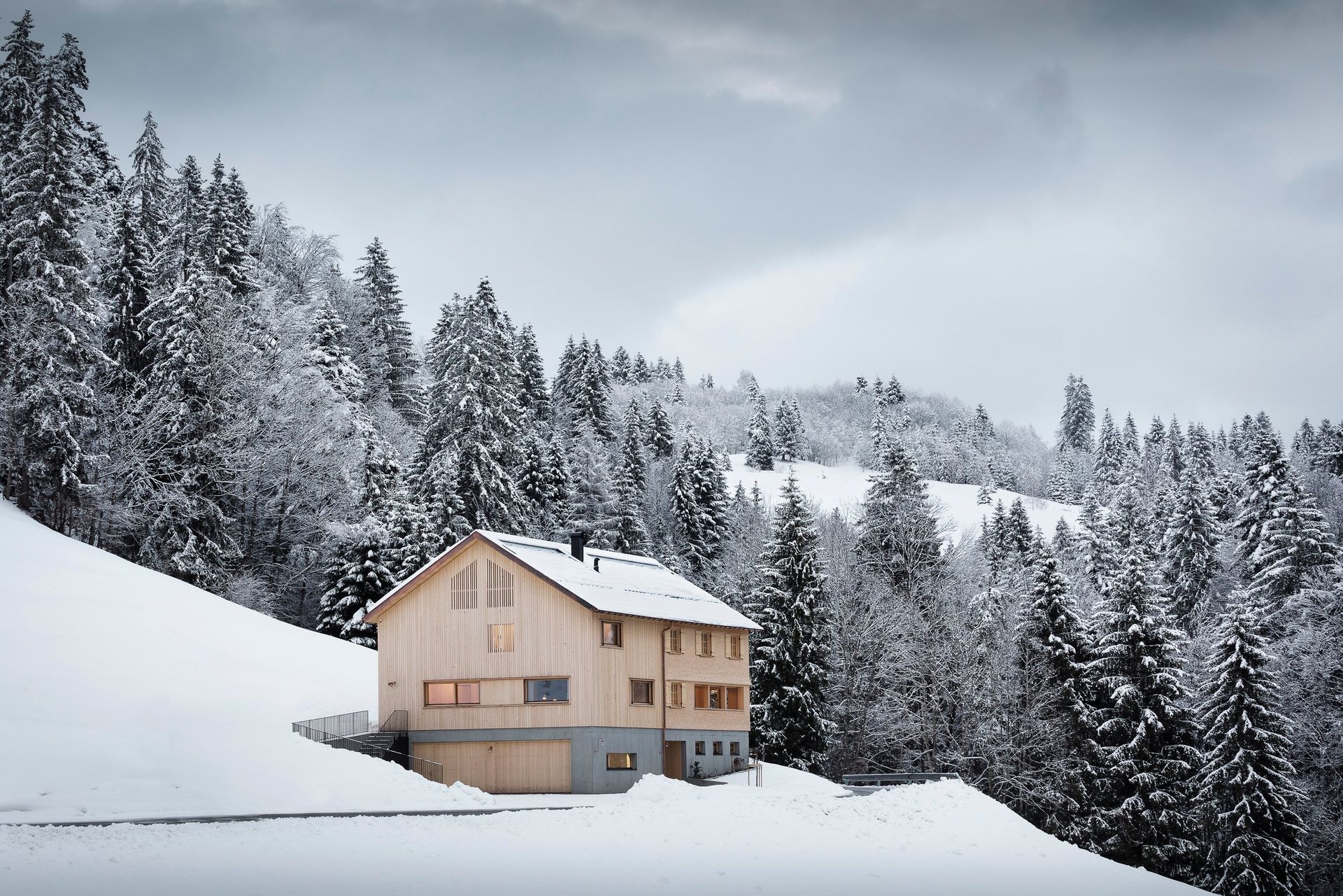 Halwina Hideaway