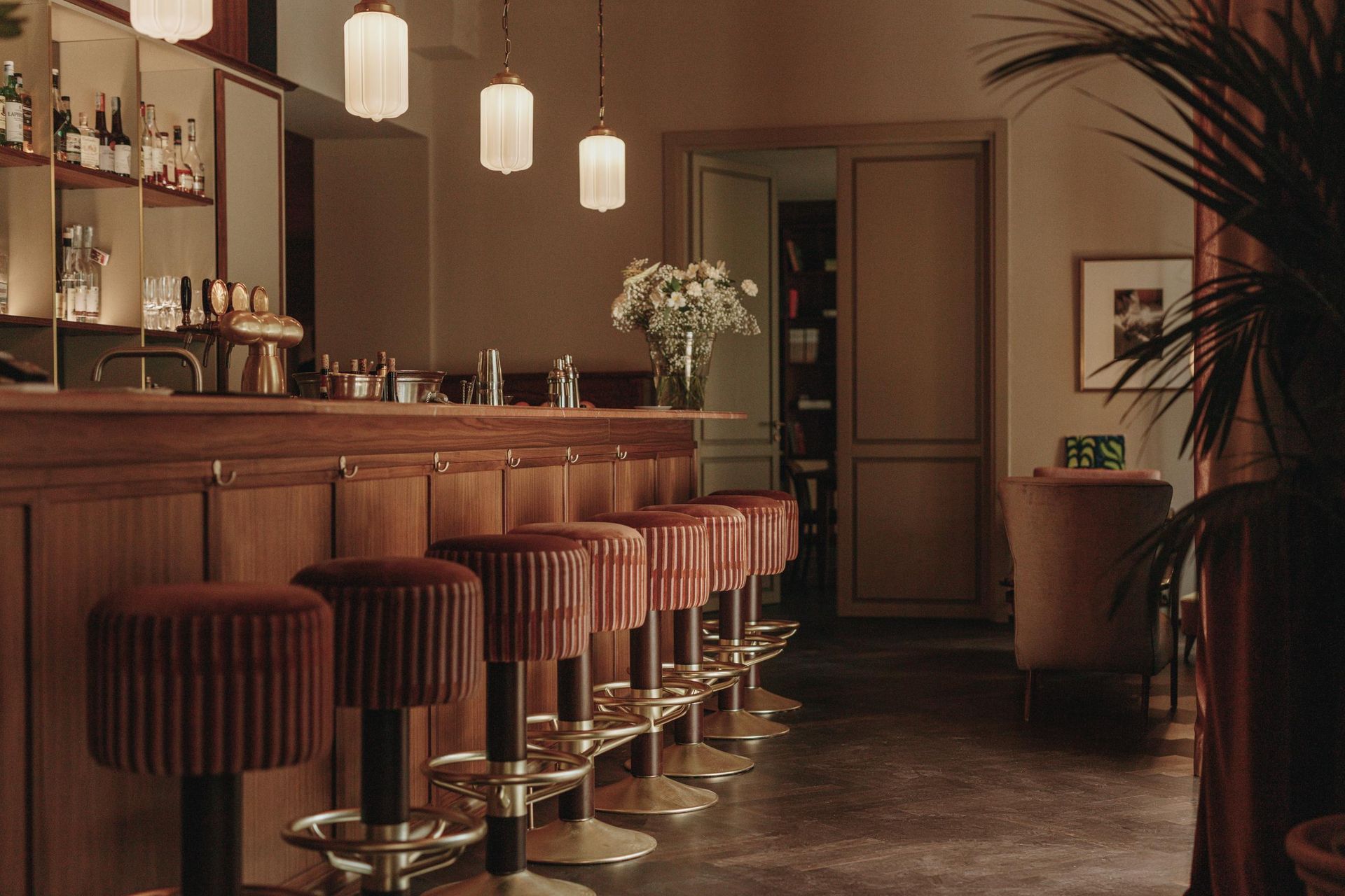 Parkhotel Mondschein bar