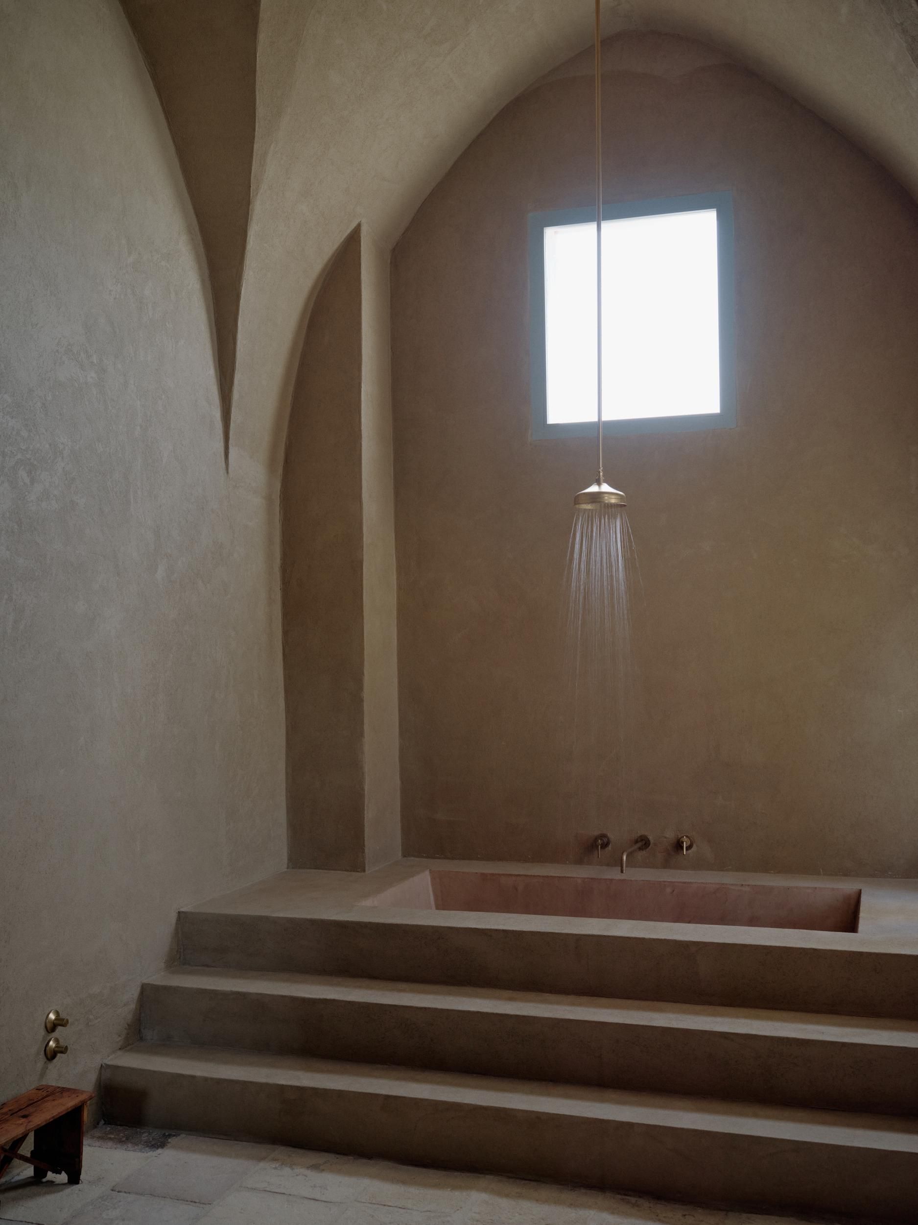 Palazzo Edmondo_Marina_shower