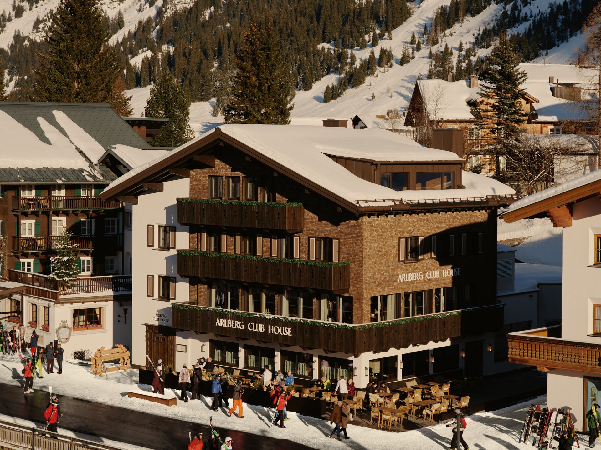 The 84 Rooms Guide to Lech