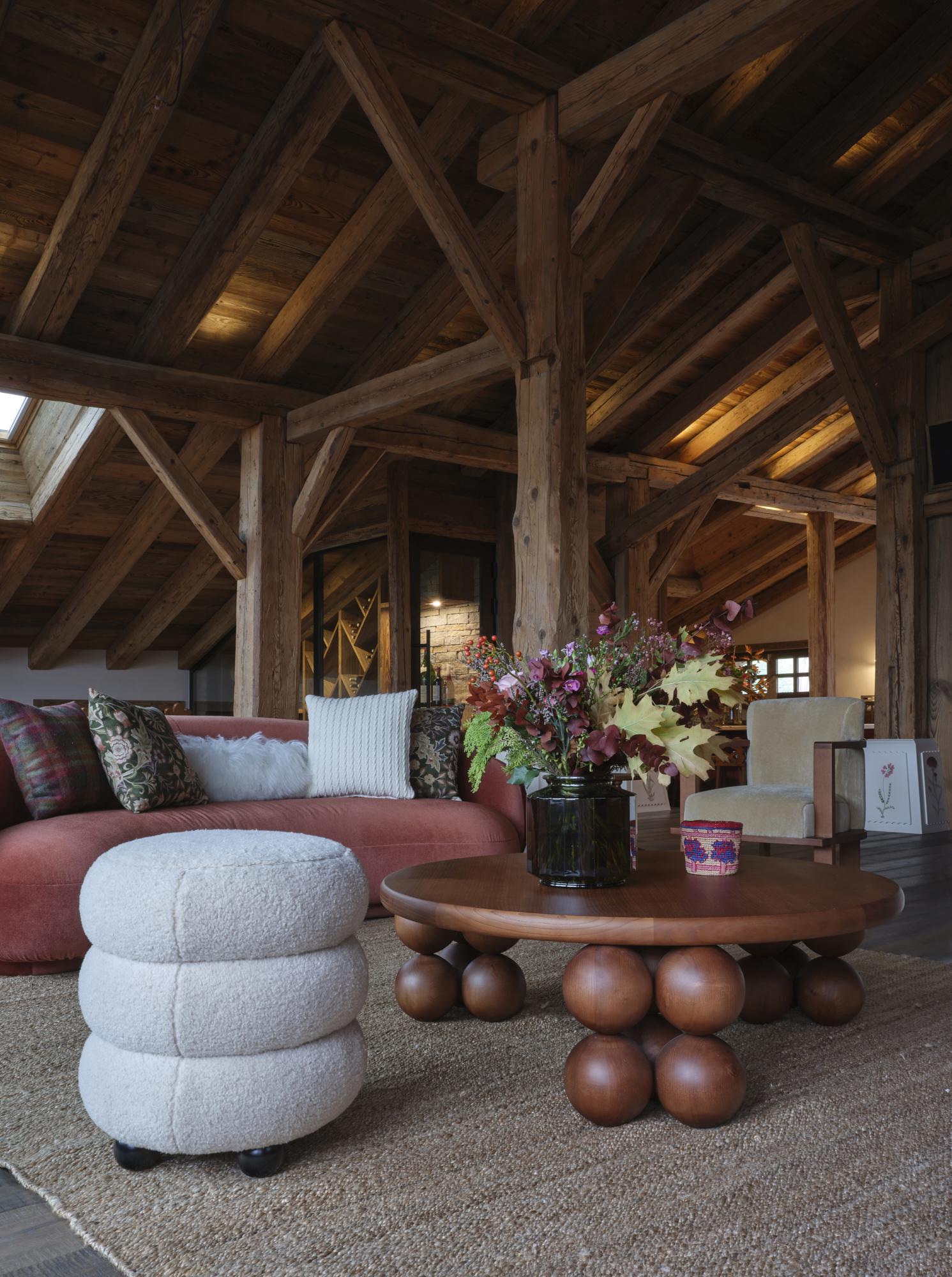 La ferme d'alpage desiger furniture