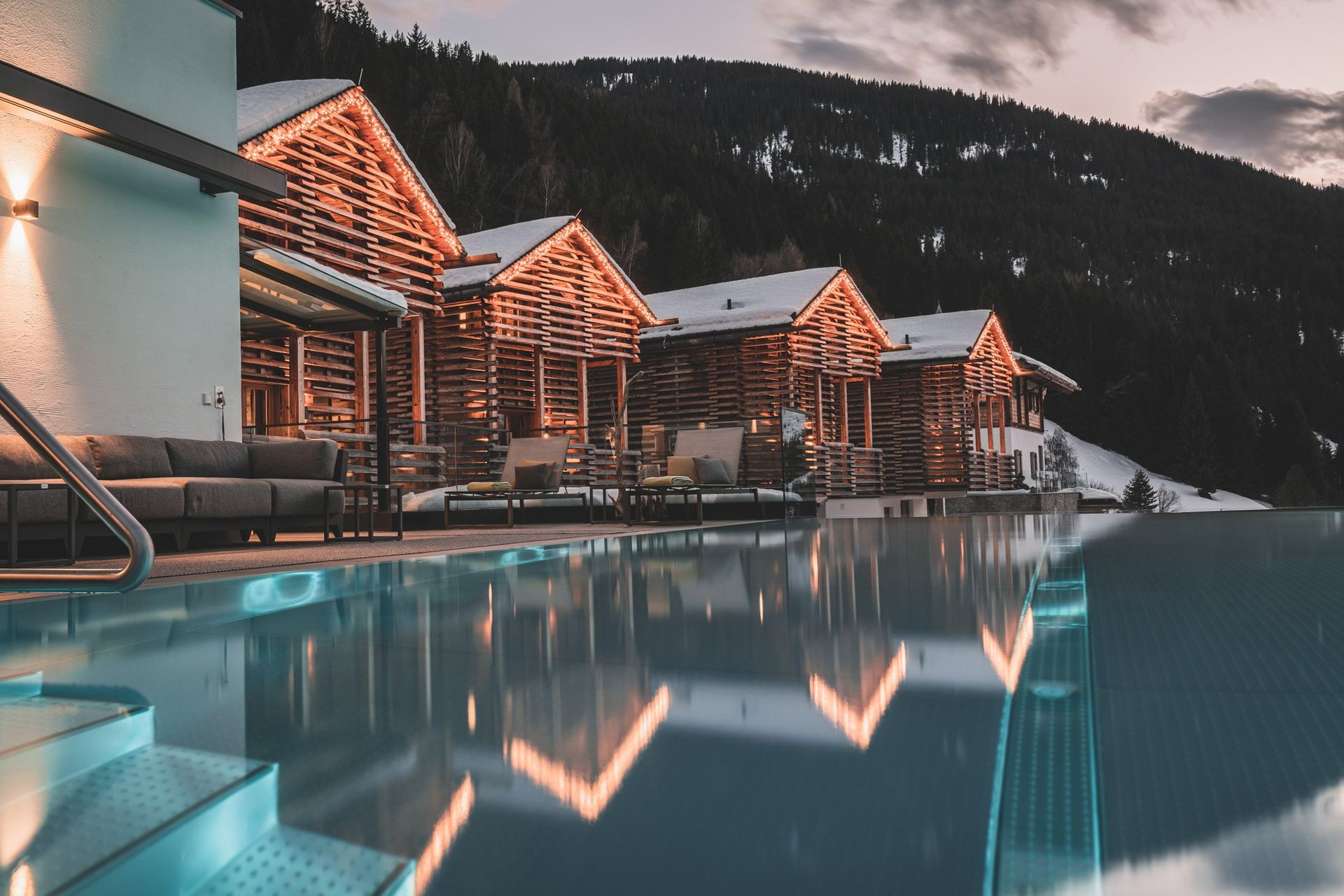 bergwiesenglueck-exterior-overview-from-swimming-pool