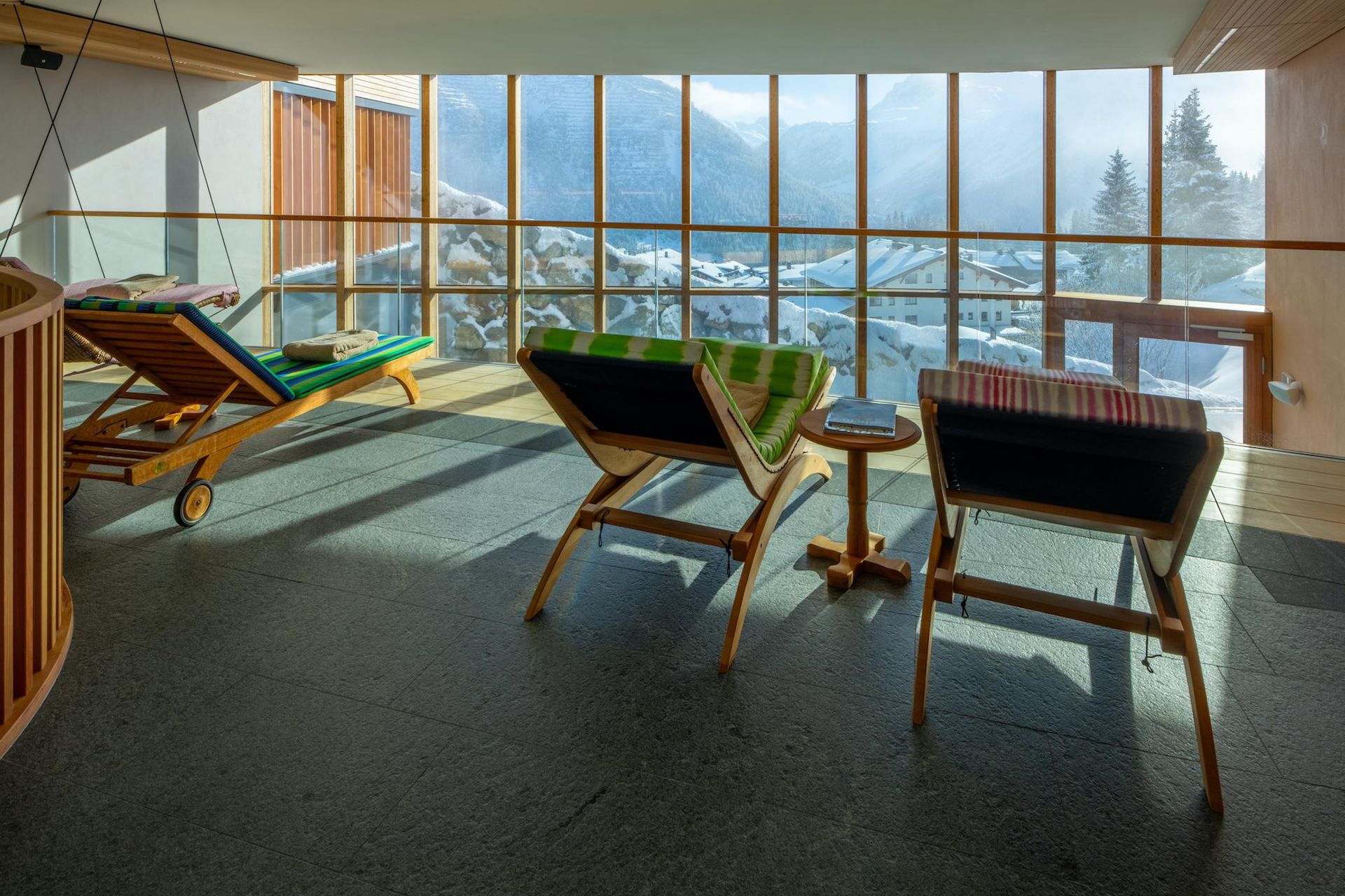 Goldener Berg Oberlech_lounge chairs_2025