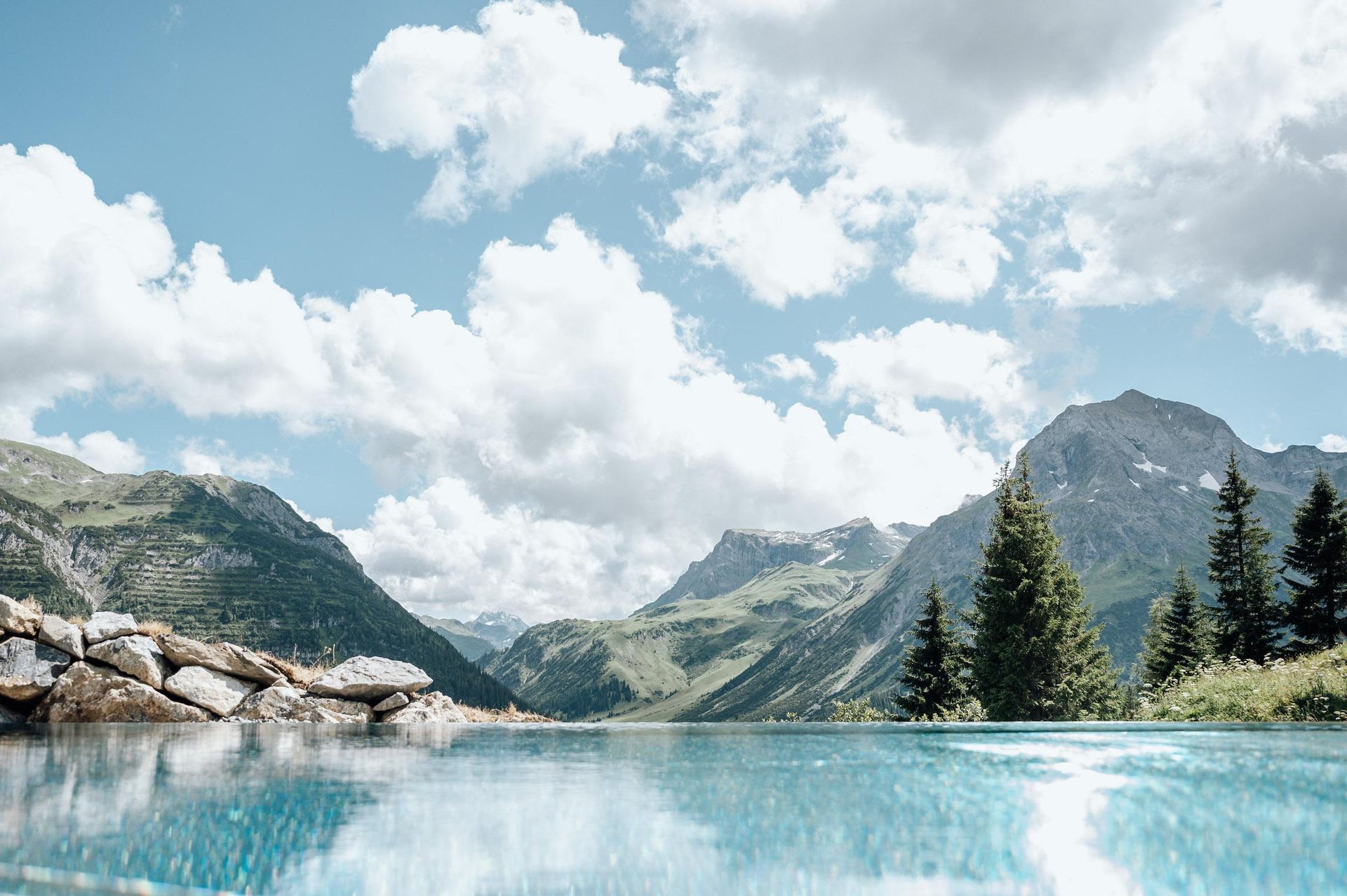 Goldener Berg new pool mountains