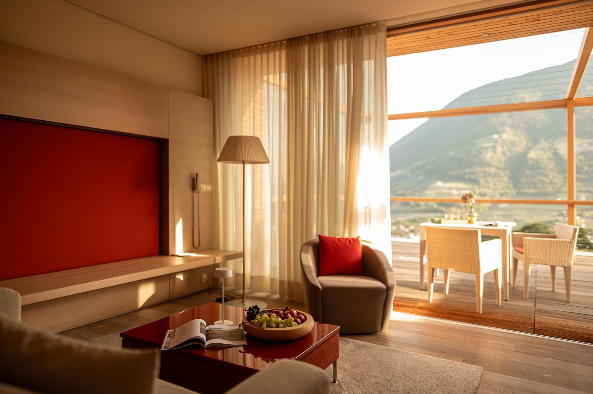 Pergola Residence_Patrick Schwienbacher_Suite with View