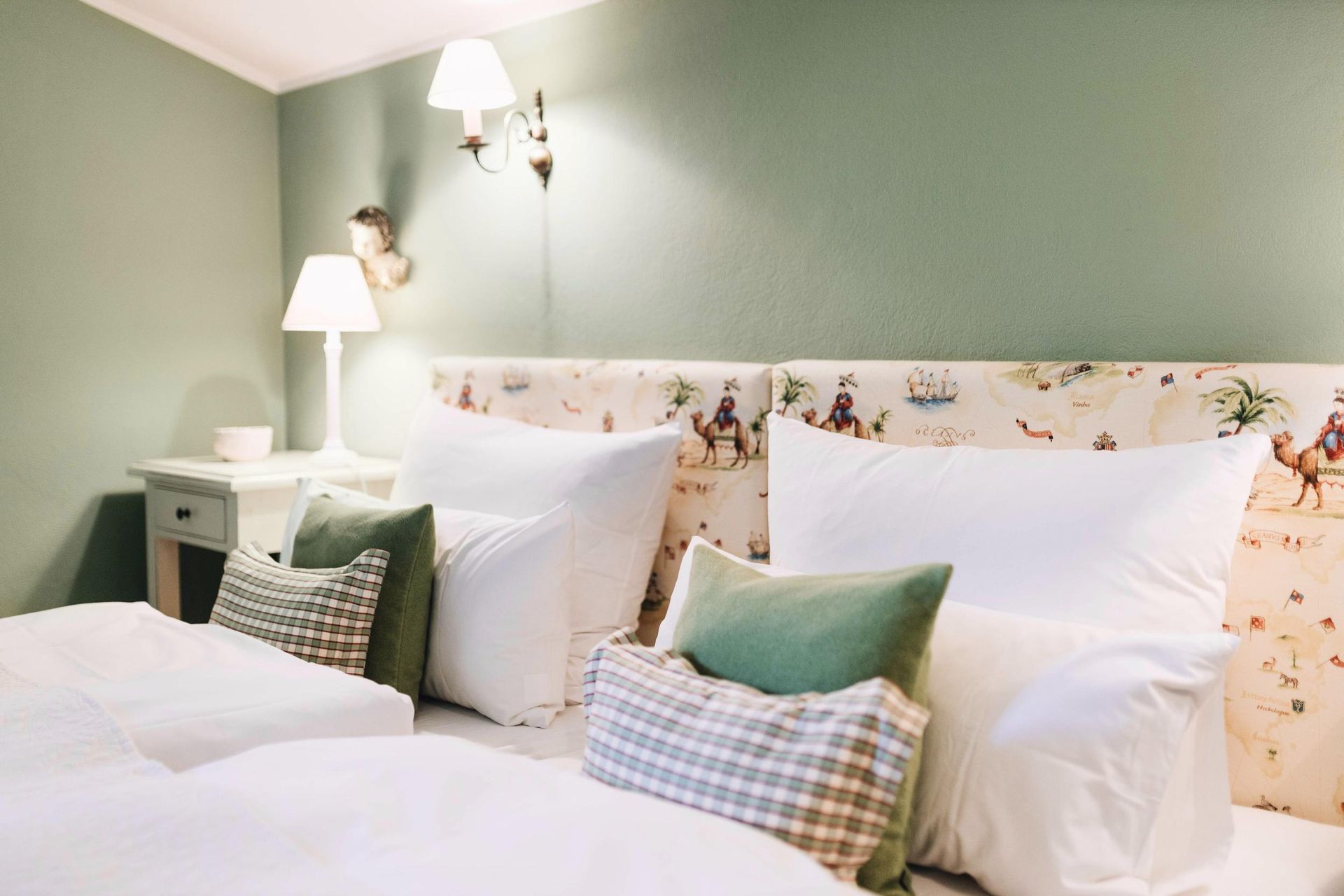 Chalet Michaelis green double bed