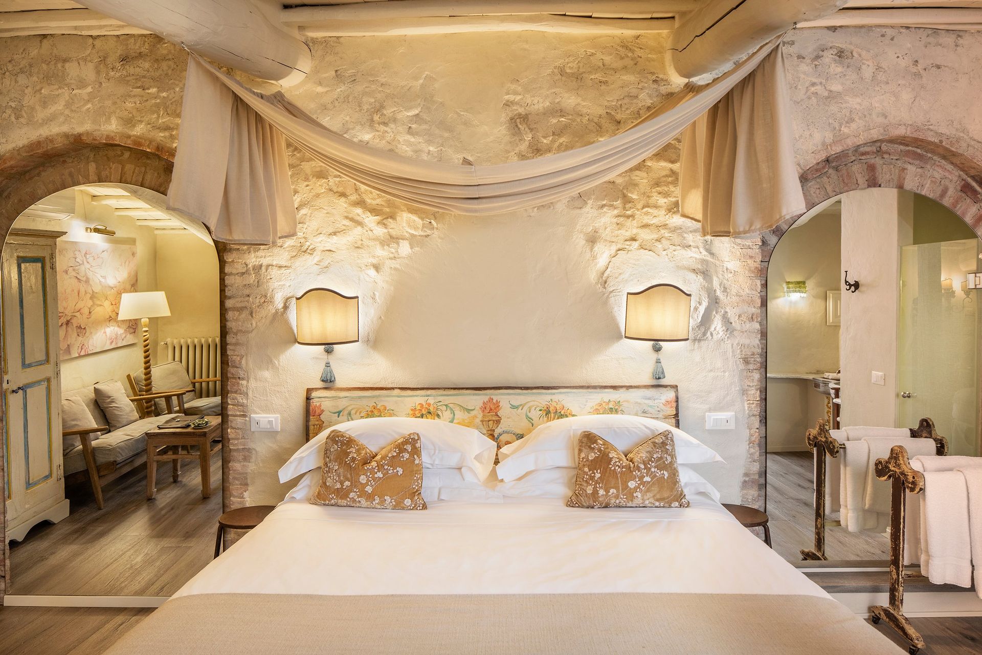 Lupaia-double-bed