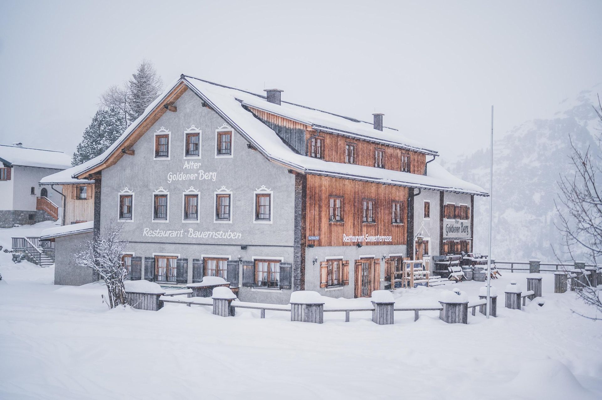 Goldener Berg new winter exterior