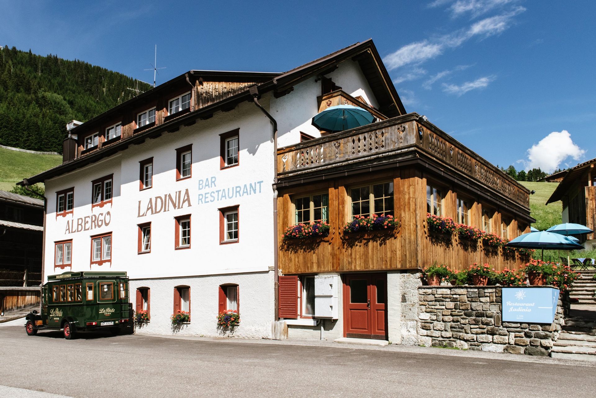 Berghotel Ladinia summer exterior