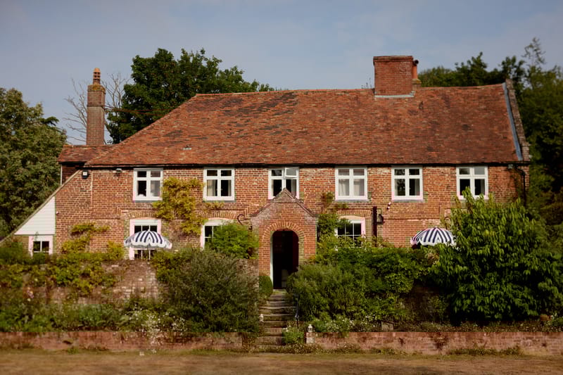 Where To Stay, Eat, Drink, Shop, And What To Do In Deal