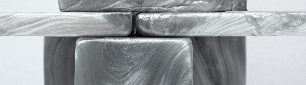 Mother of Pearl Collection, Plasticiet
