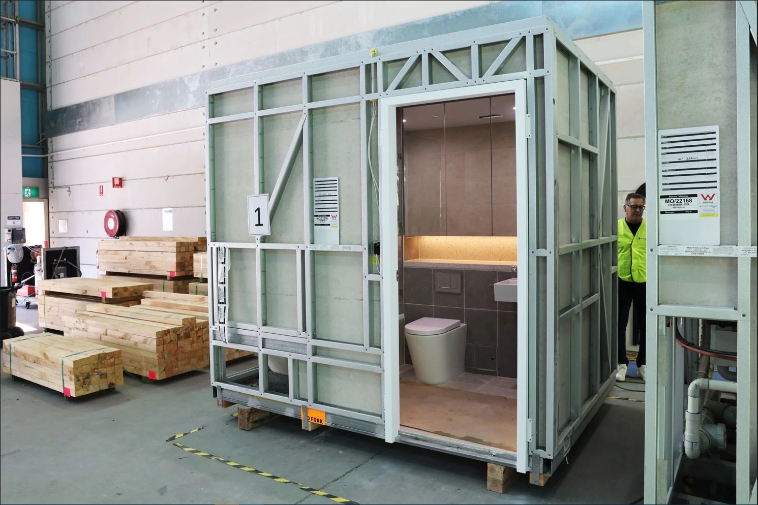 Pod de baño finalizado en planta de producción