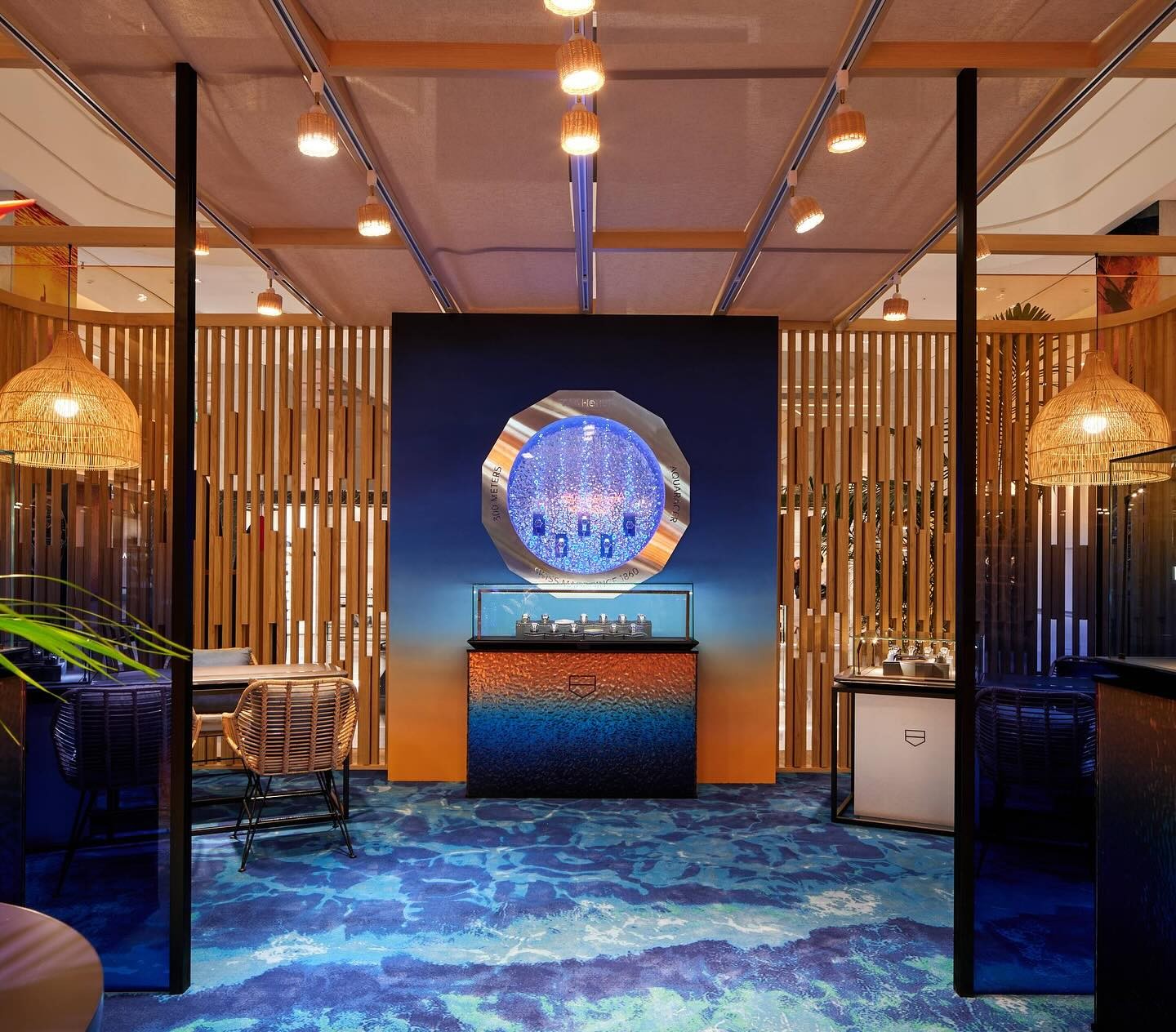 TAG HEUER Aqua Racer Pop-up, Design by Indtale (사진출처: indtale_official)