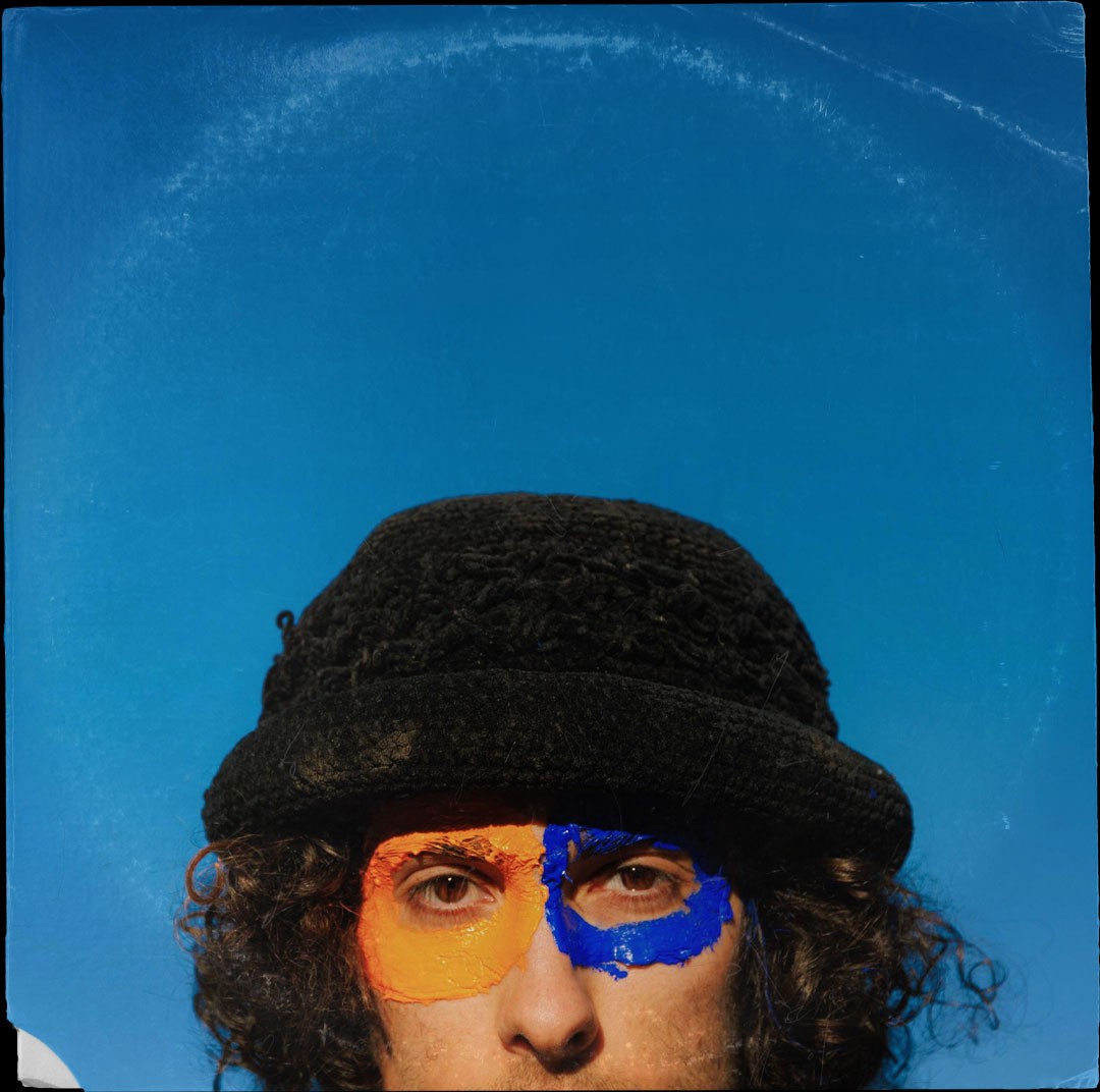 All dialogue is either whispered or screamed